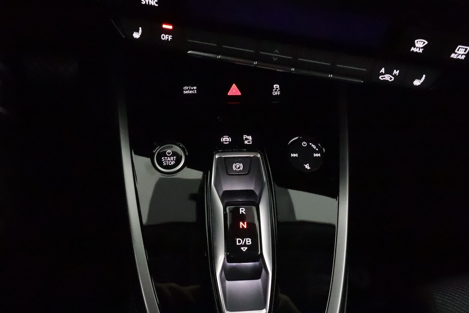 AUDI Q4 E-TRON 2022 50 e-tron quattro **Lämpöpumppu / Adapt. vakkari / Matrix LED / P.kamera / Koukku / Sporttipenkit / Keyless** - 3,99 % KORKOTARJOUS TÄHÄN AUTOON - Akku kuntotarkastettu