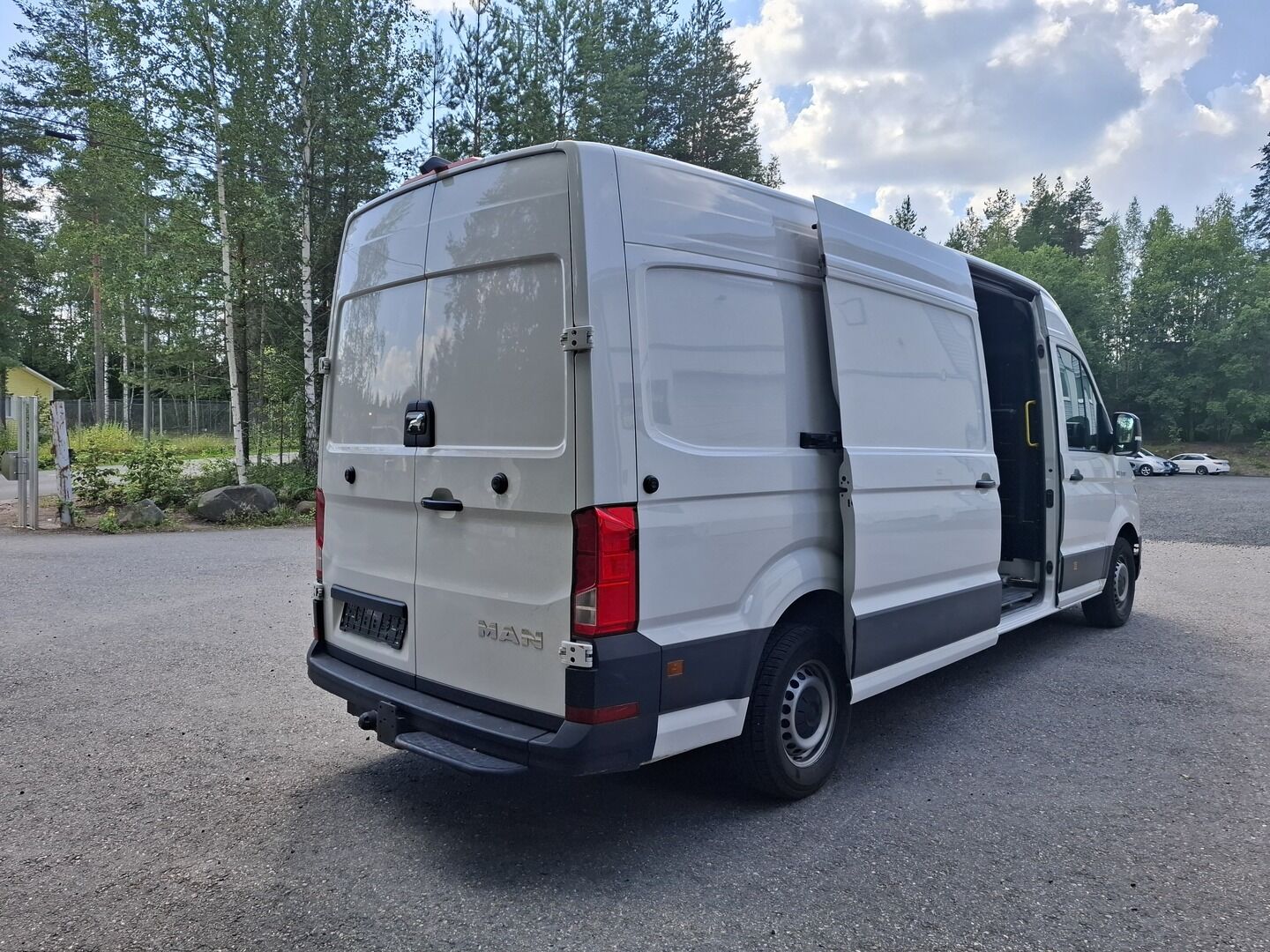 MAN TGE 2023 3.180 Autom L4H3 **Webasto / P.Kamera / Vakkari / Ilmastointi / Apple&Android - 3,99 % KORKOTARJOUS TÄHÄN AUTOON - 