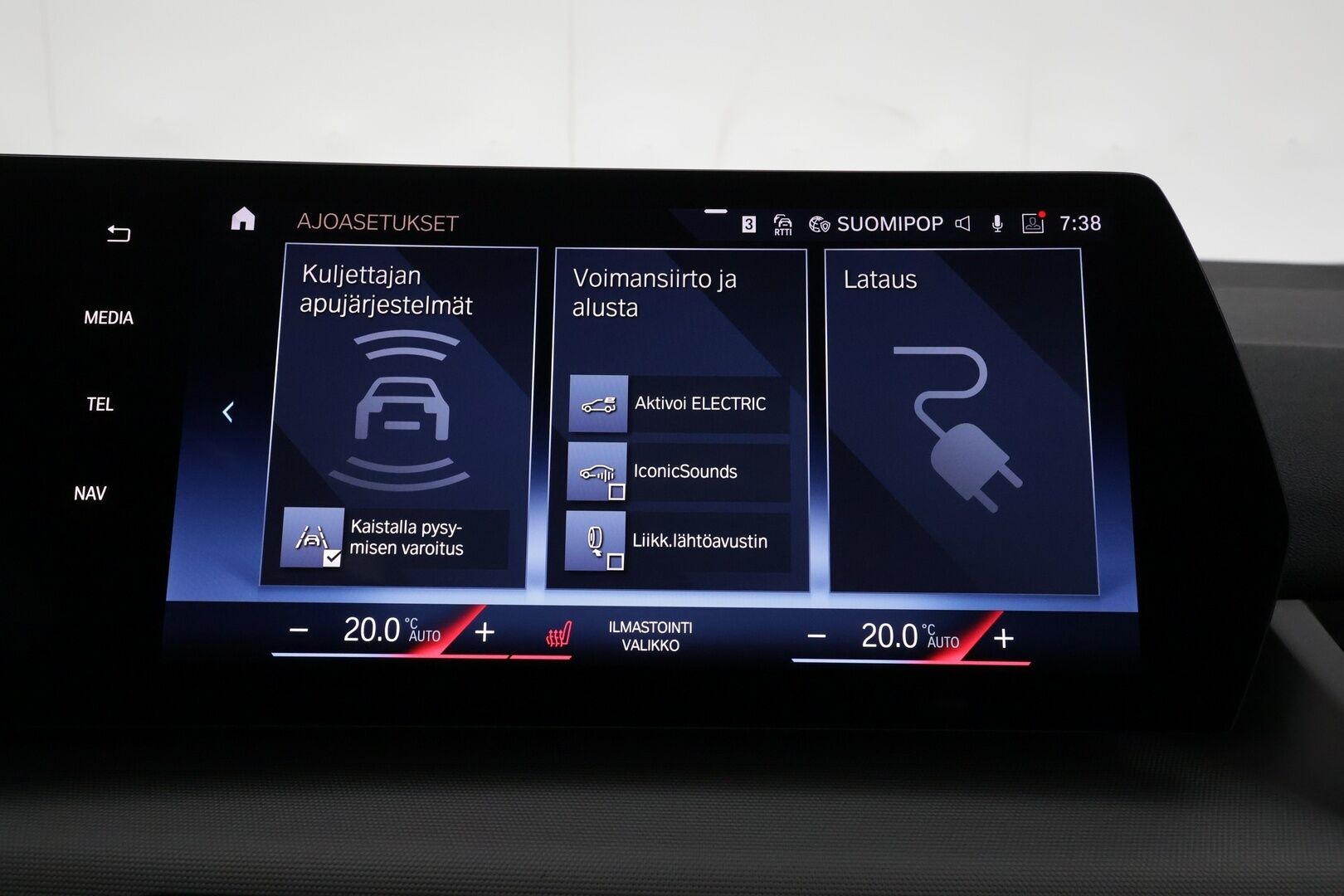 BMW 225XE 2023 U06 Active Tourer 225e xDrive Charged Edition **Harman&Kardon / Hierova Muistipenkki / P.Kamera / Vakkari / Navi** - Uudet talvirenkaat / Huippu varusteltu! - HULLUT BLACKWEEK JATKOT - KORKOTARJOUS 2,49%