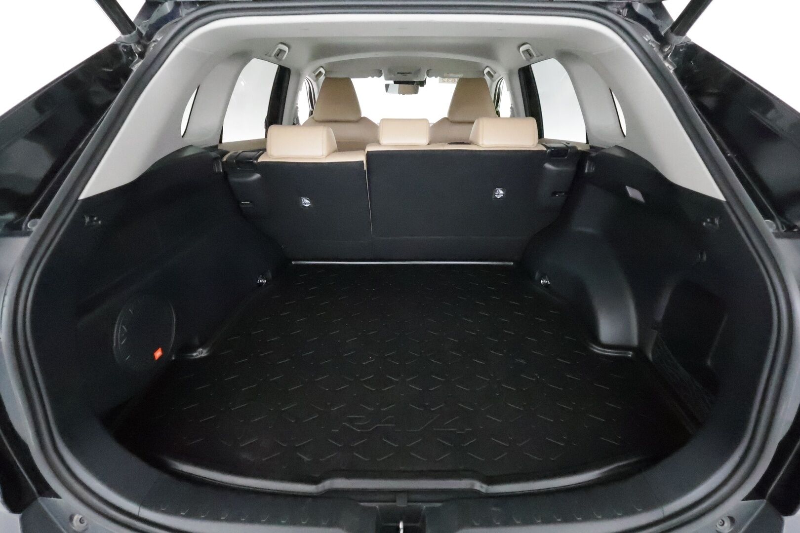 TOYOTA RAV4 2022 Hybrid 2,5 AWD-i Premium **Facelift / Ilmastoidut nahat / JBL / Adapt. vakkari / 360 Kamera / Keyless / Apple&Android** - 3,99 % KORKOTARJOUS TÄHÄN AUTOON - 