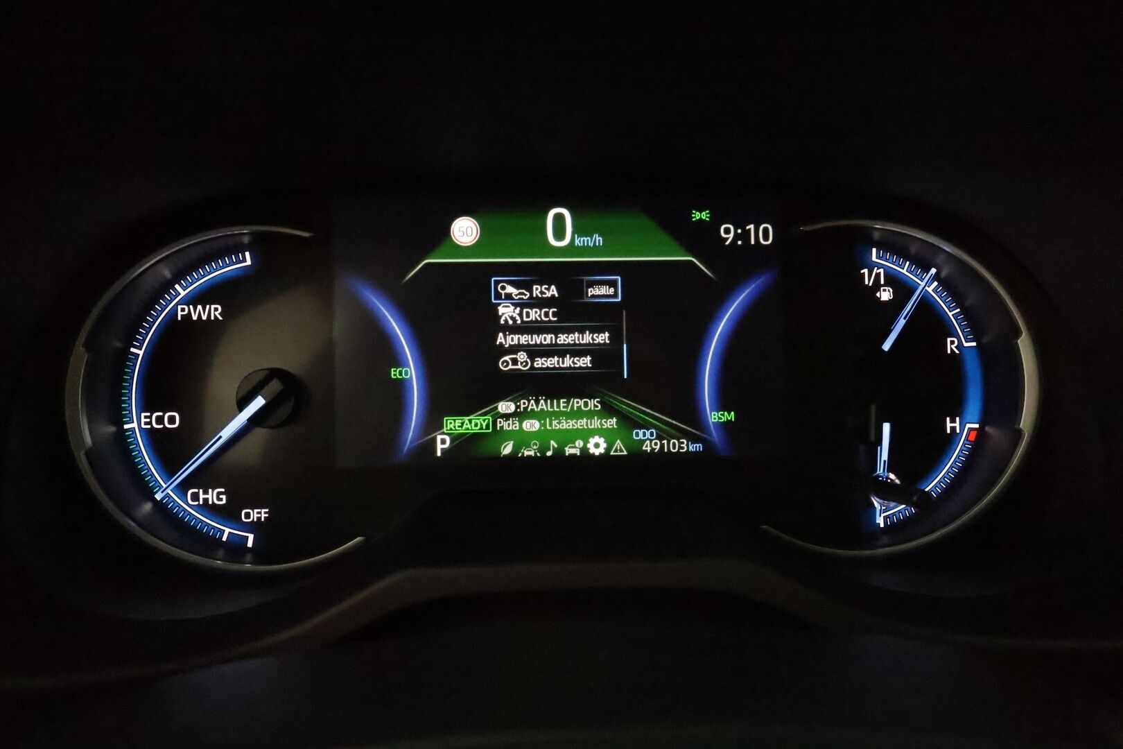 TOYOTA RAV4 2022 Hybrid 2,5 AWD-i Premium **Facelift / Ilmastoidut nahat / JBL / Adapt. vakkari / 360 Kamera / Keyless / Apple&Android** - 3,99 % KORKOTARJOUS TÄHÄN AUTOON - 