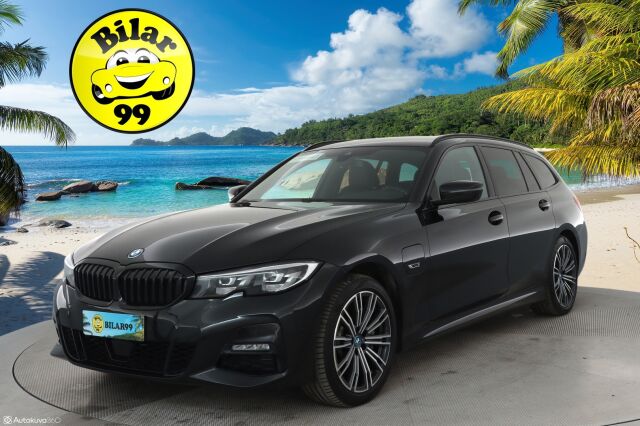 BMW 330 2022