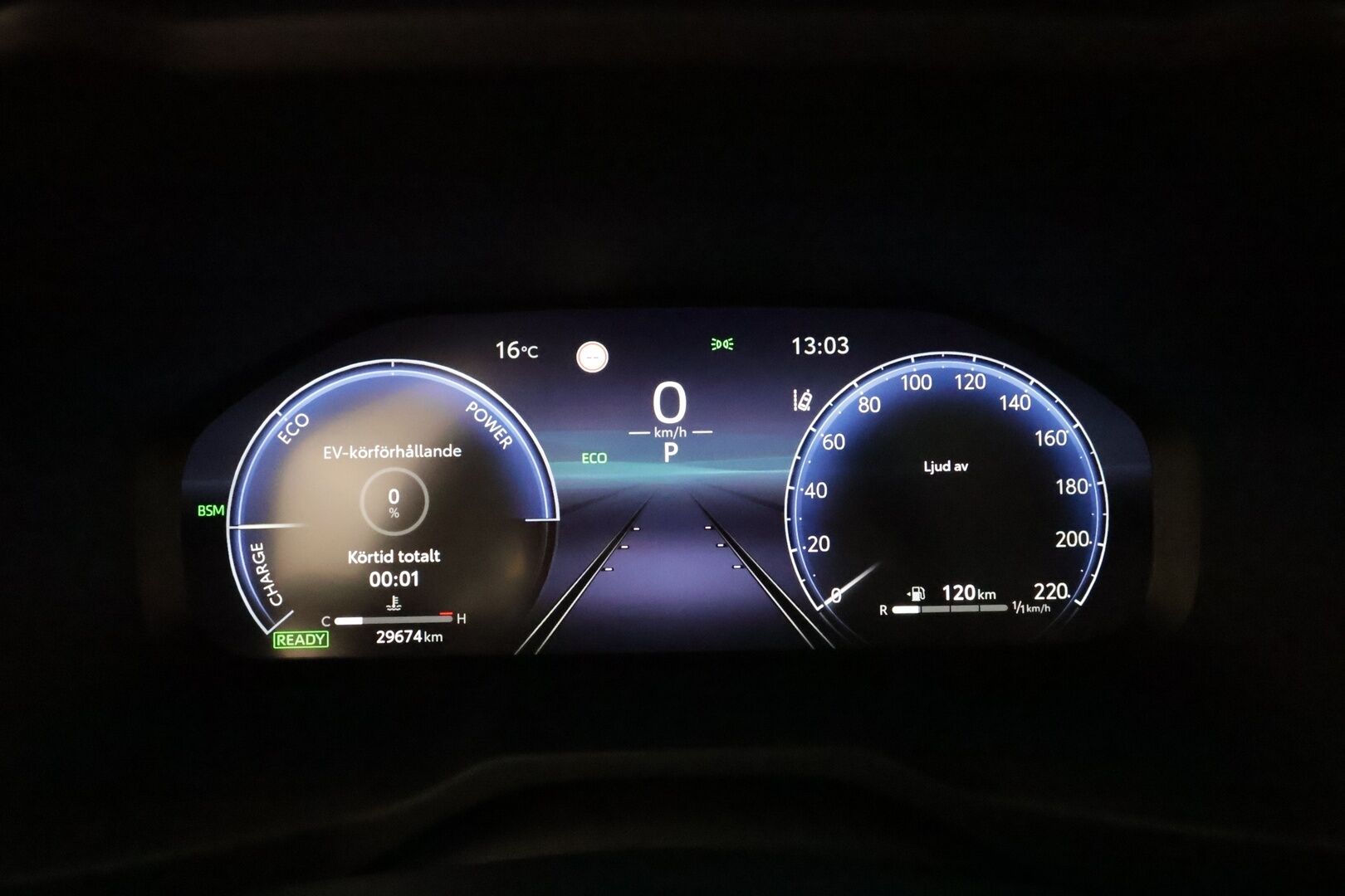 TOYOTA RAV4 2023 2,5 Hybrid AWD-i Executive **Digimittaristo / Adapt. vakkari / Sähköpenkit / P.kamera / Apple&Android / Kaistavahti** - 3,99 % KORKOTARJOUS TÄHÄN AUTOON 31.8. ASTI! - Facelift / Uusi keskinäyttö