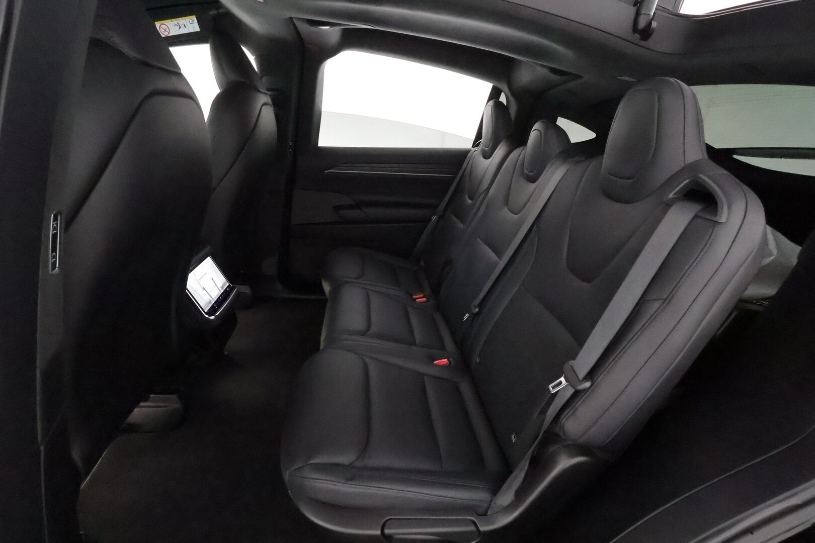 TESLA MODEL X 2023 Long Range AWD ** Lämpöpumppu / Koukku / Lasikatto / Adapt.Vakkari / Muistipenkki / P.Kamera / LED-valot / Navi ** - 2,99 % KORKOTARJOUS TÄHÄN AUTOON - 2x Latauskaapelit / Kahdet Renkaat