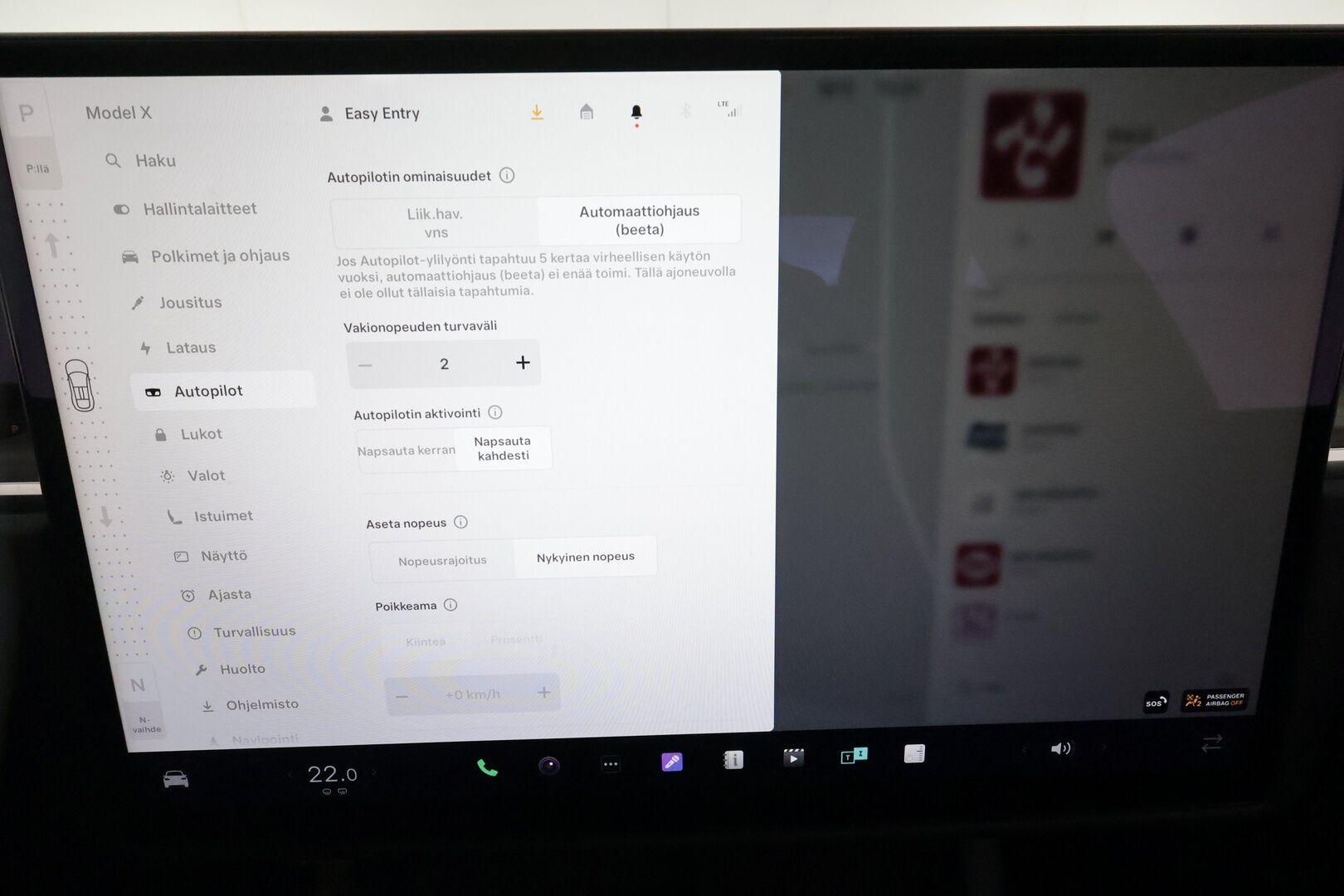 TESLA MODEL X 2023 Long Range AWD ** Lämpöpumppu / Koukku / Lasikatto / Adapt.Vakkari / Muistipenkki / P.Kamera / LED-valot / Navi ** - 2,99 % KORKOTARJOUS TÄHÄN AUTOON - 2x Latauskaapelit / Kahdet Renkaat