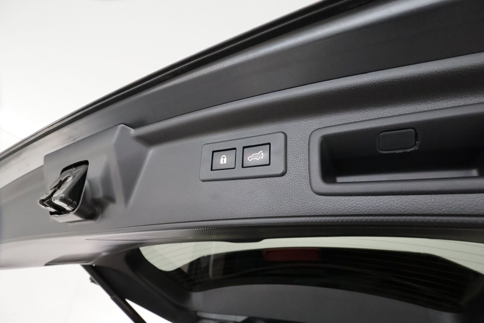 SUBARU FORESTER 2020 2,0i e-Boxer Ridge CVT ** Koukku / Adapt.Vakkari / P.Kamera / LED-valot / Muistipenkki / Navi / Kaistavahti / Keyless ** - 3,99 % KORKOTARJOUS TÄHÄN AUTOON - Kahdet Renkaat