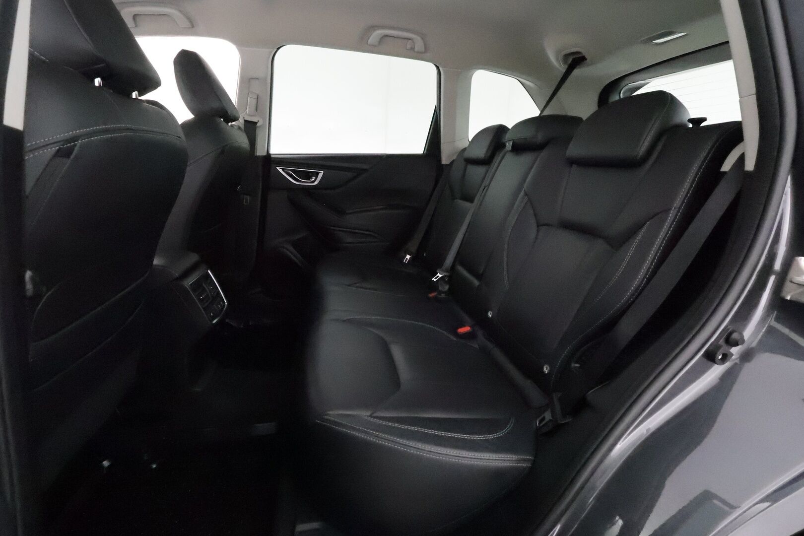 SUBARU FORESTER 2020 2,0i e-Boxer Ridge CVT ** Koukku / Adapt.Vakkari / P.Kamera / LED-valot / Muistipenkki / Navi / Kaistavahti / Keyless ** - 3,99 % KORKOTARJOUS TÄHÄN AUTOON - Kahdet Renkaat
