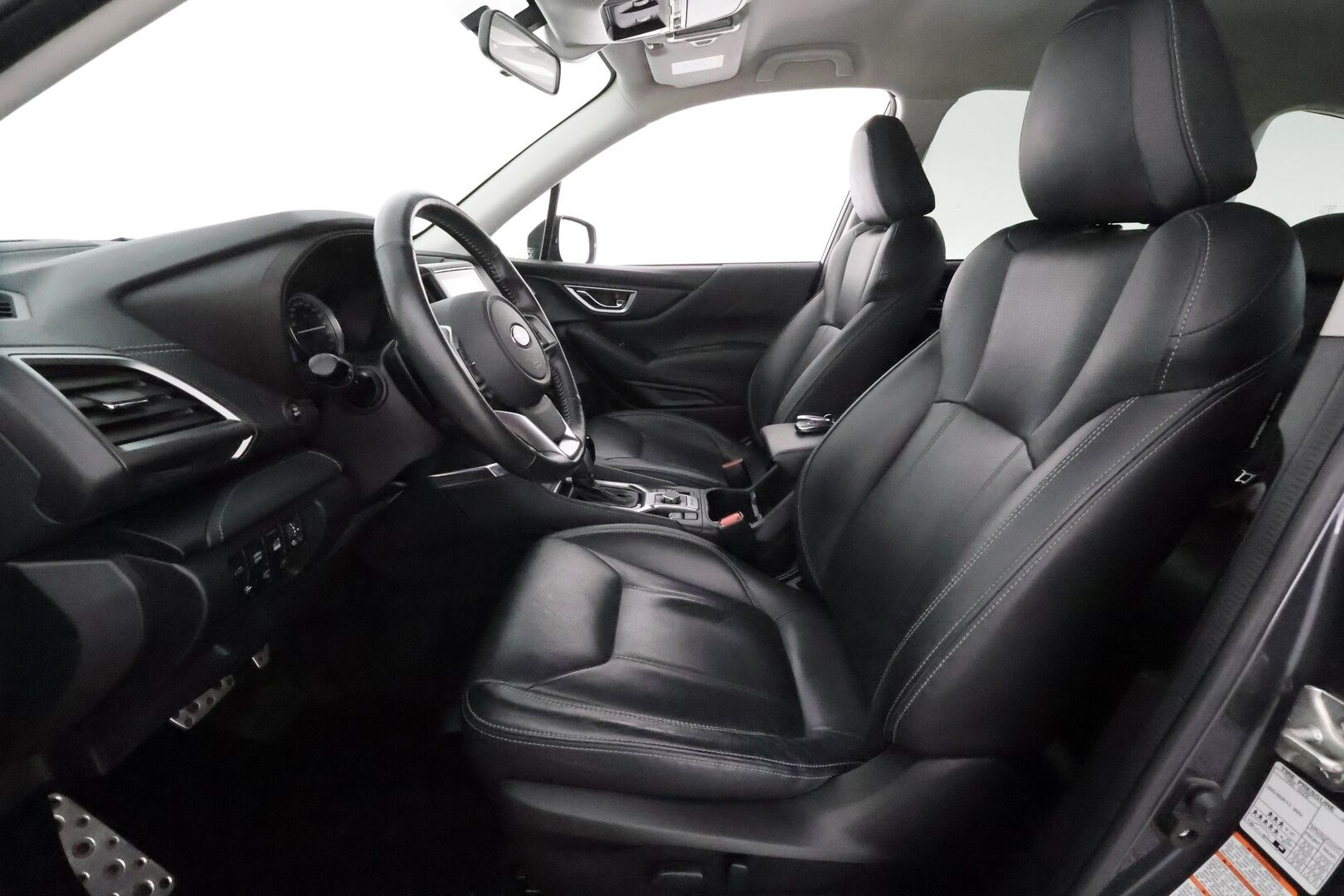 SUBARU FORESTER 2020 2,0i e-Boxer Ridge CVT ** Koukku / Adapt.Vakkari / P.Kamera / LED-valot / Muistipenkki / Navi / Kaistavahti / Keyless ** - 3,99 % KORKOTARJOUS TÄHÄN AUTOON - Kahdet Renkaat