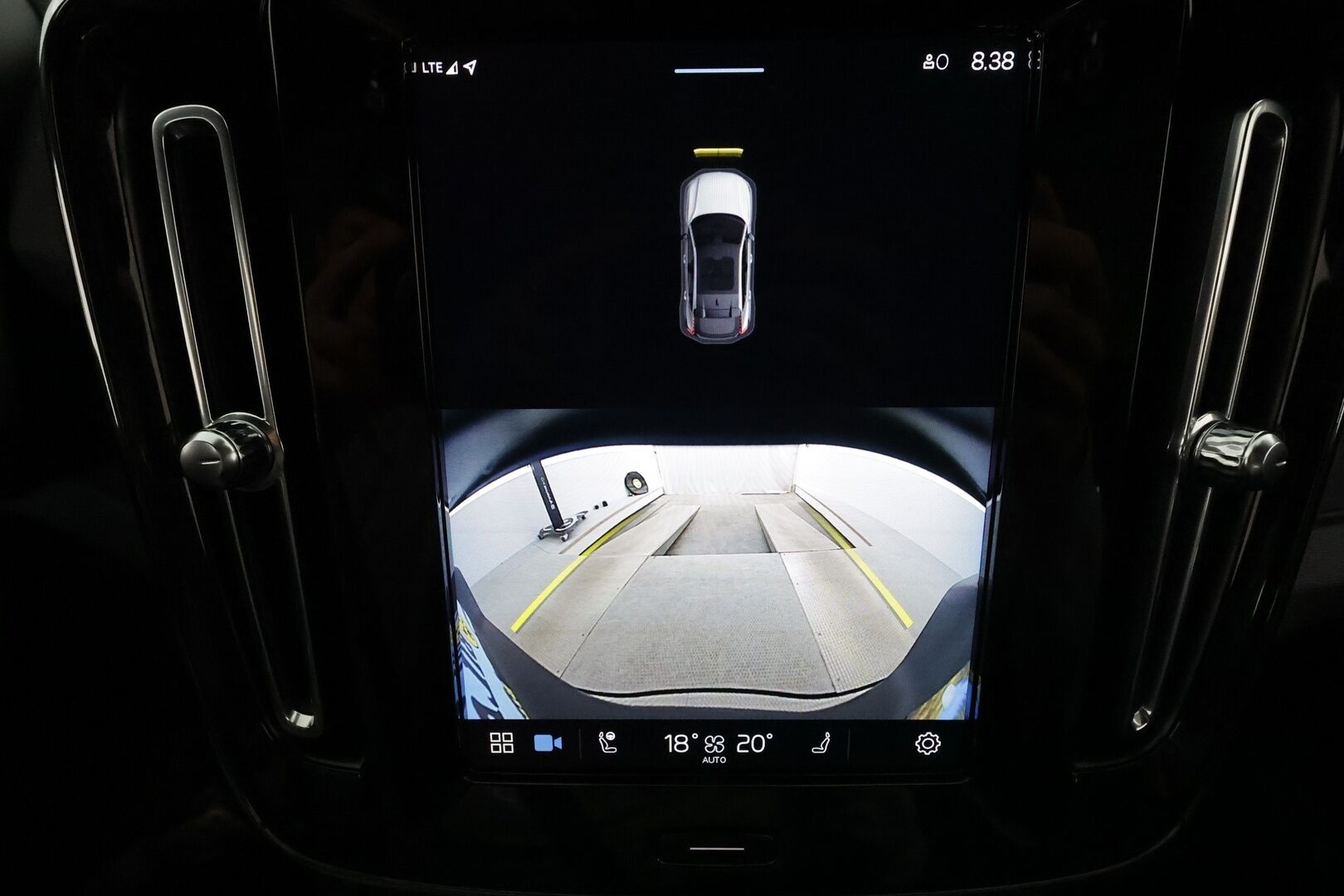 Volvo C40 2022 Recharge Twin ** 360° / Lämpöpumppu / Adapt.Vakkari / Pixel-LED / Harman/Kardon / Sporttipenkki Muistilla / Navi ** - 3,99 % KORKOTARJOUS TÄHÄN AUTOON - Akku kuntotarkatettu