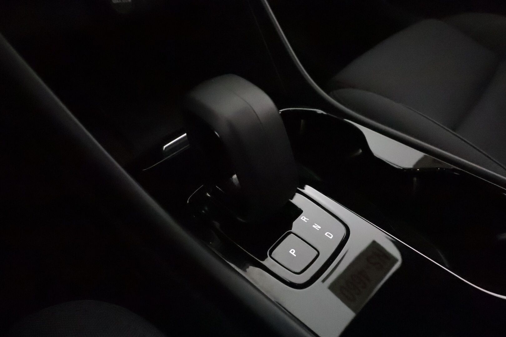 Volvo C40 2022 Recharge Twin ** 360° / Lämpöpumppu / Adapt.Vakkari / Pixel-LED / Harman/Kardon / Sporttipenkki Muistilla / Navi ** - 3,99 % KORKOTARJOUS TÄHÄN AUTOON - Akku kuntotarkatettu