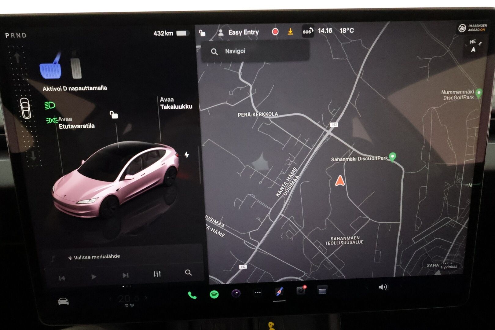 TESLA MODEL 3 2024 Highland Long Range AWD ** Lasikatto / Lämpöpumppu / Koukku / Matrix-LED / P.Kamera / Ilmastoitu Muistipenkki ** - 3,99 % KORKOTARJOUS TÄHÄN AUTOON - 2x Latauskaapelit / Kahdet Renkaat