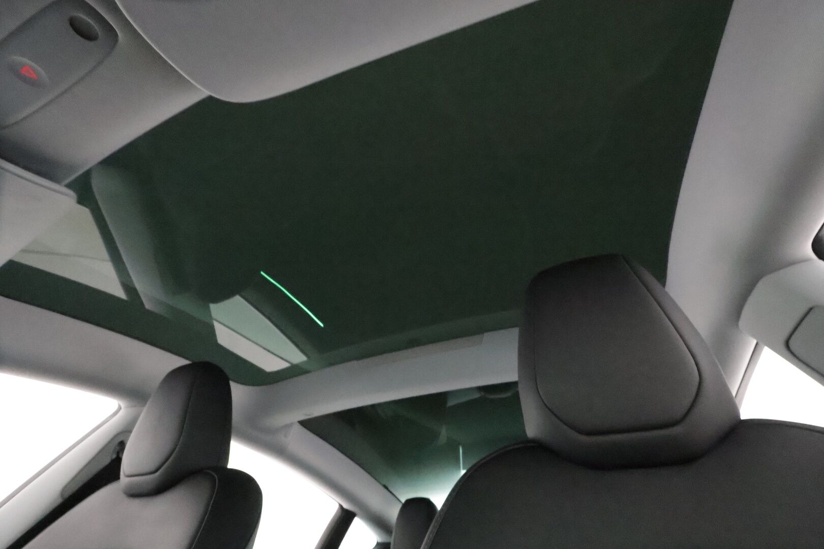 TESLA MODEL 3 2024 Highland Long Range AWD ** Lasikatto / Lämpöpumppu / Koukku / Matrix-LED / P.Kamera / Ilmastoitu Muistipenkki ** - 3,99 % KORKOTARJOUS TÄHÄN AUTOON - 2x Latauskaapelit / Kahdet Renkaat