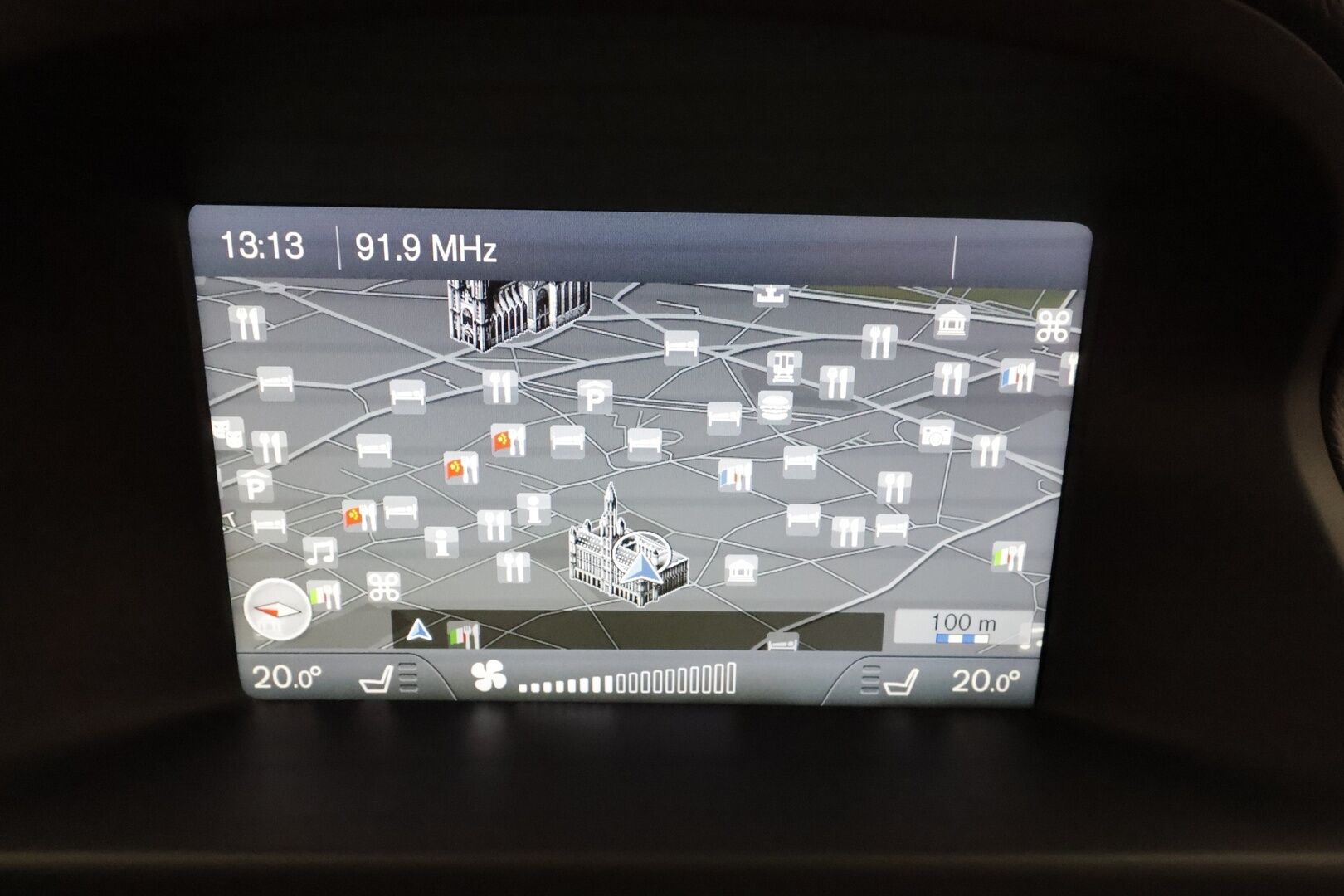 Volvo XC70 2013 D4 AWD Geartronic Summum ** Webasto / Koukku / P.Tutka / XENON / Navi / Nahkaverhoilu / Muistipenkki / Kattoluukku ** - Kahdet Renkaat