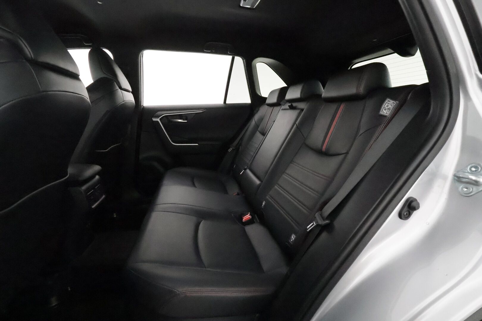TOYOTA RAV4 PLUG-IN 2020 Hybrid 2,5 AWD **360.kamera / HUD / JBL / Muistipenkki / Ilmastoidut penkit / Koukku / Navi** - 3,99 % KORKOTARJOUS TÄHÄN AUTOON - 