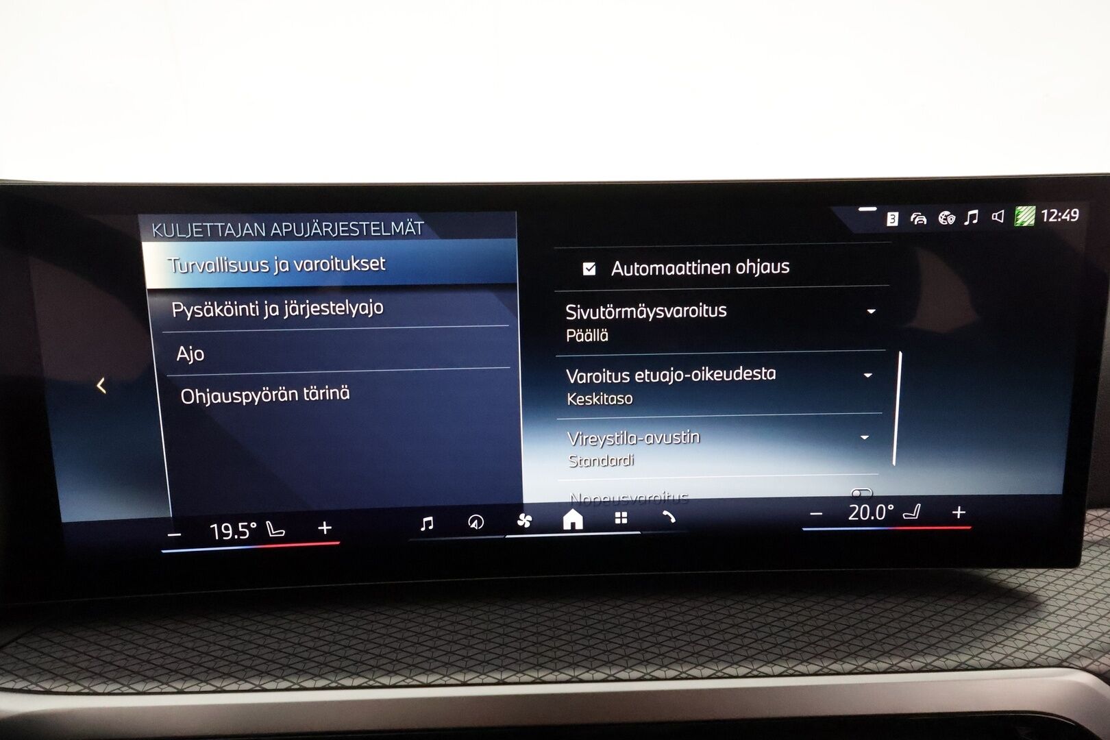 BMW I4 2023 Gran Coupe 40 eDrive M-Sport ** HUD / 360° Kamera / Adapt.Vakkari / Laser-LED / HiFi / Sporttipenkki Muistilla ** - 3,99 % KORKOTARJOUS TÄHÄN AUTOON - Akku kuntotarkastettu / 2x Latauskaapelit / Kahdet Renkaat / 
