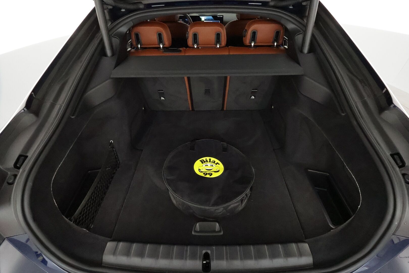 BMW I4 2023 Gran Coupe 40 eDrive M-Sport ** HUD / 360° Kamera / Adapt.Vakkari / Laser-LED / HiFi / Sporttipenkki Muistilla ** - 3,99 % KORKOTARJOUS TÄHÄN AUTOON - Akku kuntotarkastettu / 2x Latauskaapelit / Kahdet Renkaat / 