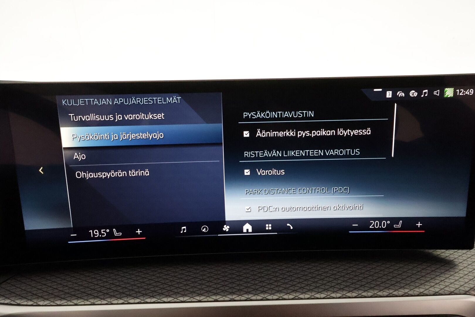 BMW I4 2023 Gran Coupe 40 eDrive M-Sport ** HUD / 360° Kamera / Adapt.Vakkari / Laser-LED / HiFi / Sporttipenkki Muistilla ** - 3,99 % KORKOTARJOUS TÄHÄN AUTOON - Akku kuntotarkastettu / 2x Latauskaapelit / Kahdet Renkaat / 