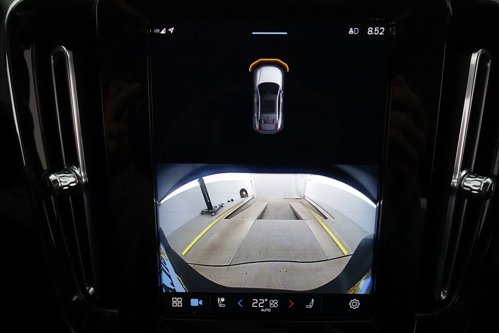 Volvo C40 2022 Recharge Twin ** 360° / Lämpöpumppu / Koukku / Adapt.Vakkari / Pixel-LED / Harman/Kardon / Sporttipenkki Muistilla ** - 3,99 % KORKOTARJOUS TÄHÄN AUTOON - Akku kuntotarkastettu