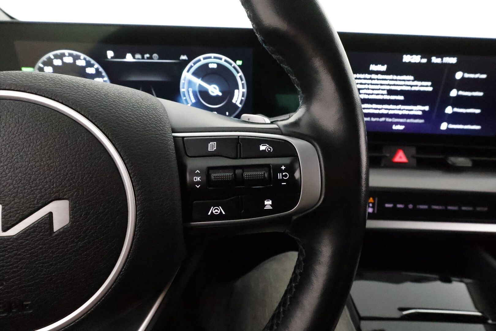 KIA SPORTAGE 2022 1,6 T-GDI AWD Plug-in Hybrid EX AT 265hv **360.kamera / Adapt.vakkari / Koukku / Sähköpenkit / KeylessGo** - Irroitettava vetokoukku / Peruutuskamera 360 / Navi / Osanahkaverhoilu *