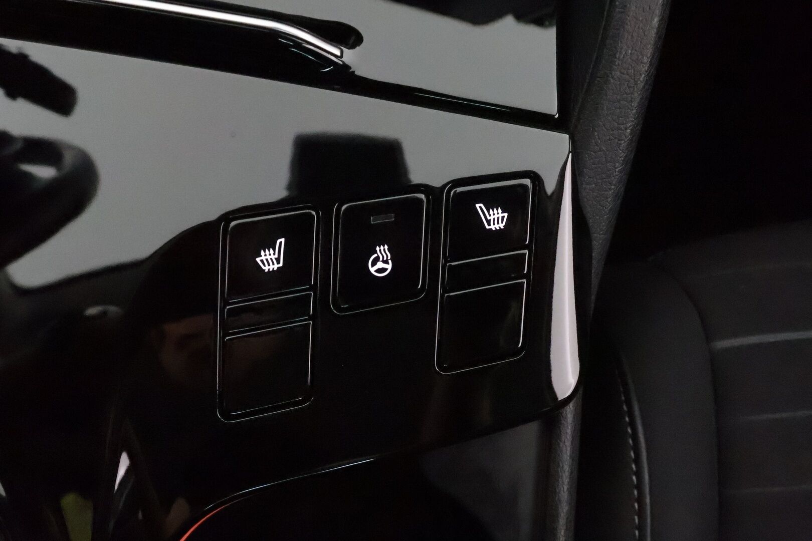 KIA SPORTAGE 2022 1,6 T-GDI AWD Plug-in Hybrid EX AT 265hv **360.kamera / Adapt.vakkari / Koukku / Sähköpenkit / KeylessGo** - Irroitettava vetokoukku / Peruutuskamera 360 / Navi / Osanahkaverhoilu *