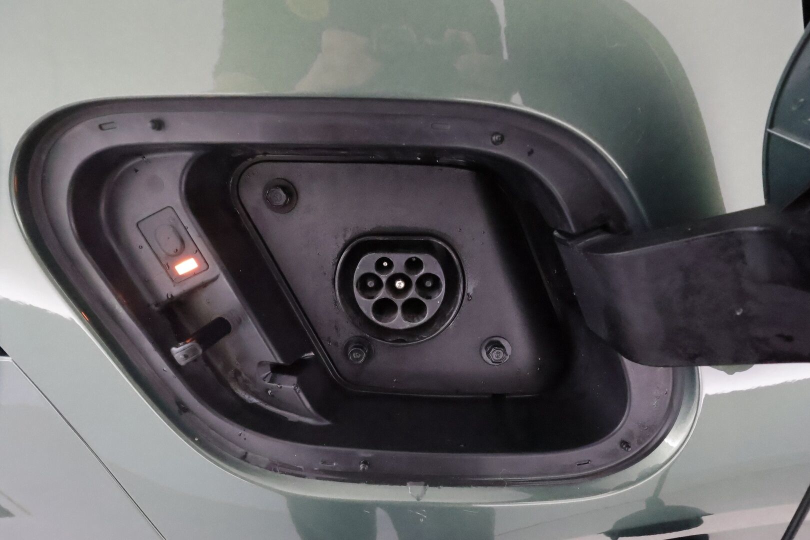 KIA SPORTAGE 2022 1,6 T-GDI AWD Plug-in Hybrid EX AT 265hv **360.kamera / Adapt.vakkari / Koukku / Sähköpenkit / KeylessGo** - Irroitettava vetokoukku / Peruutuskamera 360 / Navi / Osanahkaverhoilu *