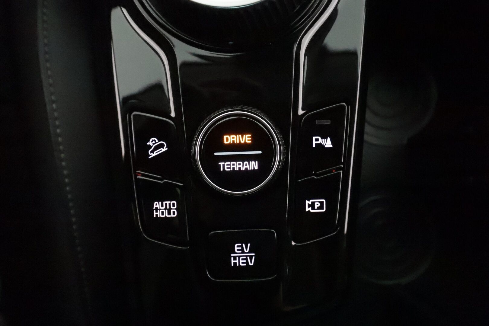 KIA SPORTAGE 2022 1,6 T-GDI AWD Plug-in Hybrid EX AT 265hv **360.kamera / Adapt.vakkari / Koukku / Sähköpenkit / KeylessGo** - Irroitettava vetokoukku / Peruutuskamera 360 / Navi / Osanahkaverhoilu *