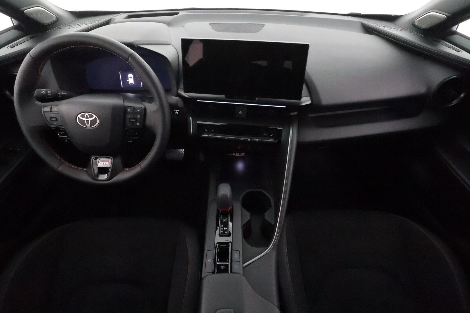 TOYOTA C-HR 2024 2,0 Hybrid AWD-i GR SPORT **HUD / JBL / Adapt.vakkari / P.kamera / Muistipenkki / Sporttipenkit / Navi / KeylessGo** - 3,99 % KORKOTARJOUS TÄHÄN AUTOON - * Uusikorinen C-HR kovilla varusteilla! / Kahdet renkaat vanteilla! *