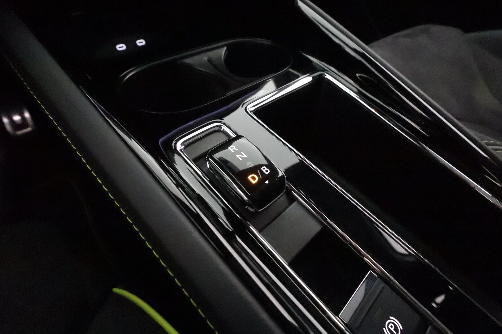 SKODA ENYAQ 2023 Coupe 80x 4X4 RS iV *Lämpöpumppu / Koukku / Lasikatto / Matrix-LED / ACC / Muistipenkki / Kamera* - 3,99 % KORKOTARJOUS TÄHÄN AUTOON - Kahdet Vanteet / Soh 94% / ALV