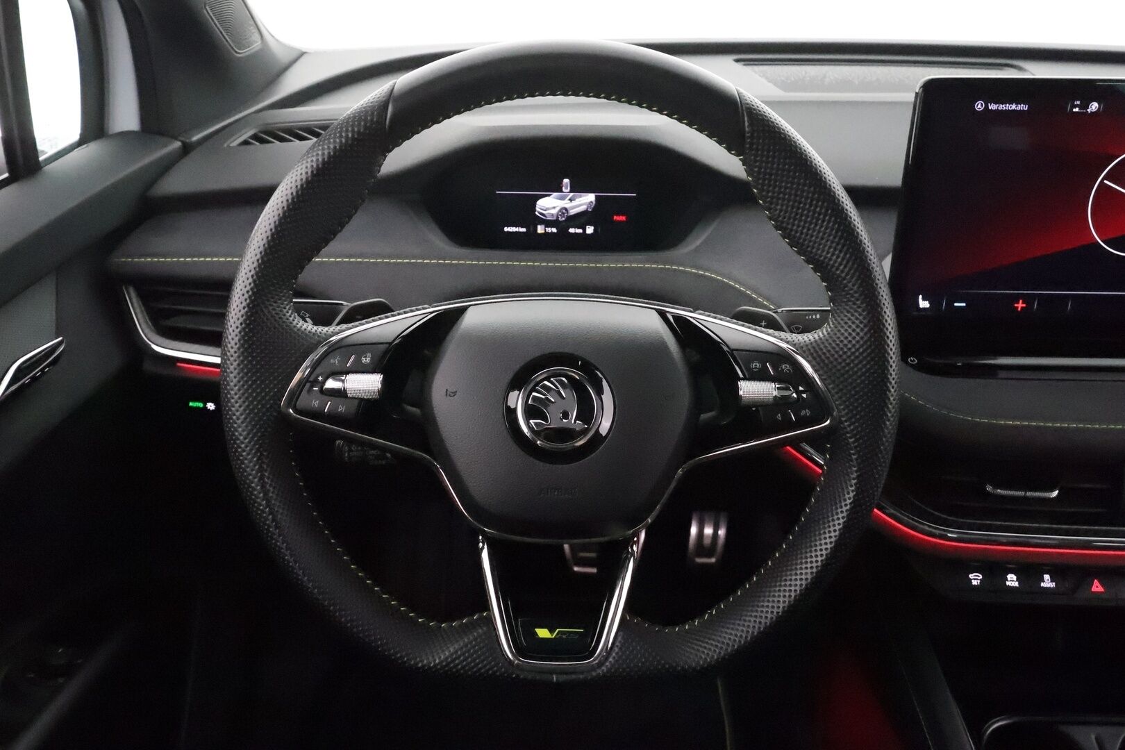 SKODA ENYAQ 2023 Coupe 80x 4X4 RS iV *Lämpöpumppu / Koukku / Lasikatto / Matrix-LED / ACC / Muistipenkki / Kamera* - 3,99 % KORKOTARJOUS TÄHÄN AUTOON - Kahdet Vanteet / Soh 94% / ALV