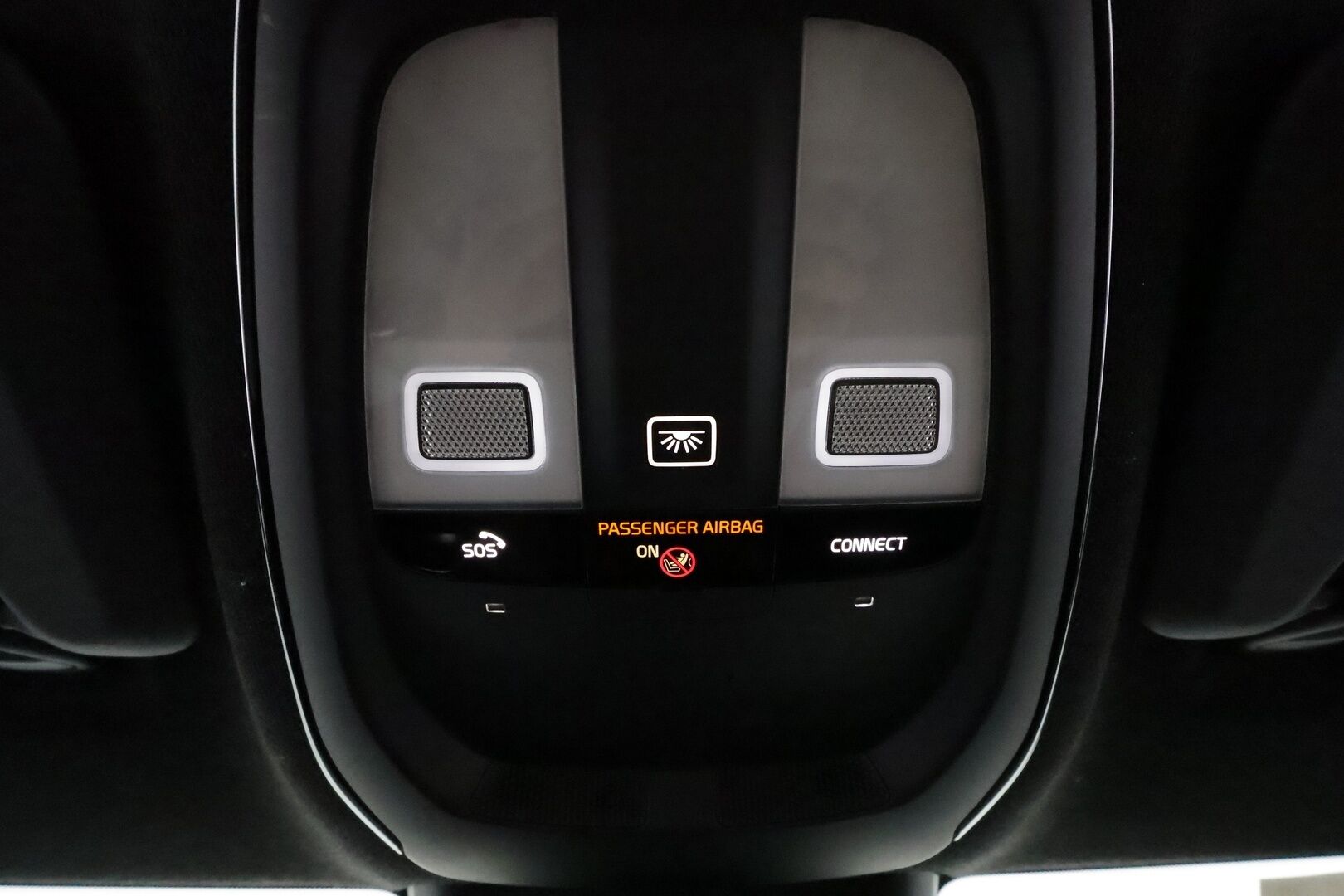 POLESTAR 2 2022 Long Range AWD 78 kWh **Lämpöpumppu / Koukku / Lasikatto / 360° / Adapt.Vakkari / Ilmastoitu Sporttipenkki Muistilla** - 3,99 % KORKOTARJOUS TÄHÄN AUTOON - Akku kuntotarkastettu / 2x Latauskaapelit 