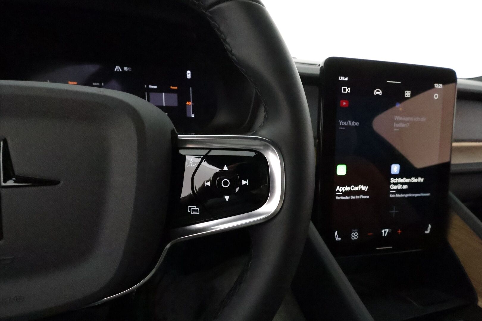 POLESTAR 2 2022 Long Range AWD 78 kWh **Lämpöpumppu / Koukku / Lasikatto / 360° / Adapt.Vakkari / Ilmastoitu Sporttipenkki Muistilla** - 3,99 % KORKOTARJOUS TÄHÄN AUTOON - Akku kuntotarkastettu / 2x Latauskaapelit 
