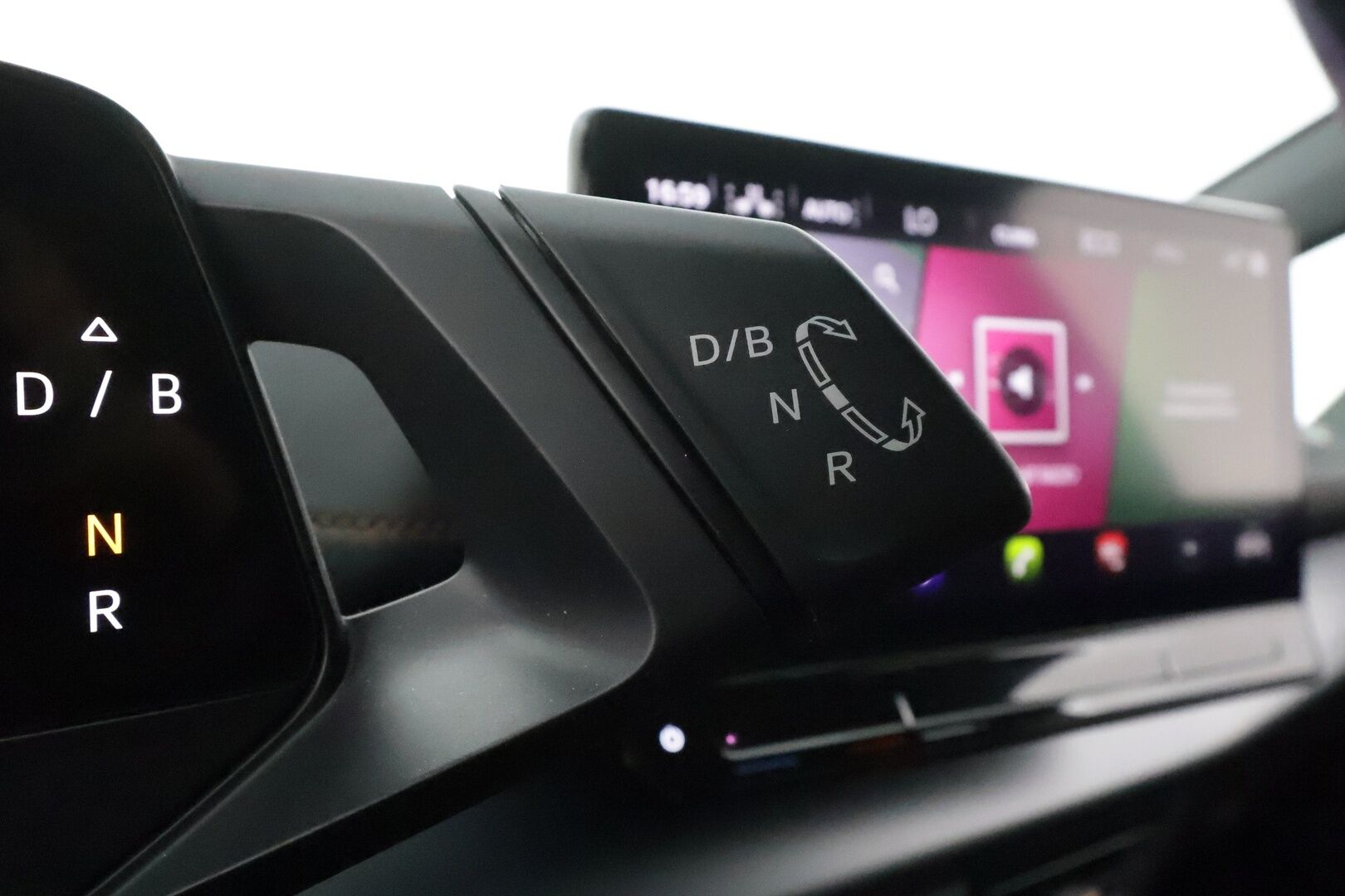 CUPRA BORN 2022 150 kW ** Lämpöpumppu / Adapt.Vakkari / P.Kamera / LED-valot / Navi / Kaistavahti / KeylessGO ** - Akku kuntotarkastettu / Kahdet Renkaat