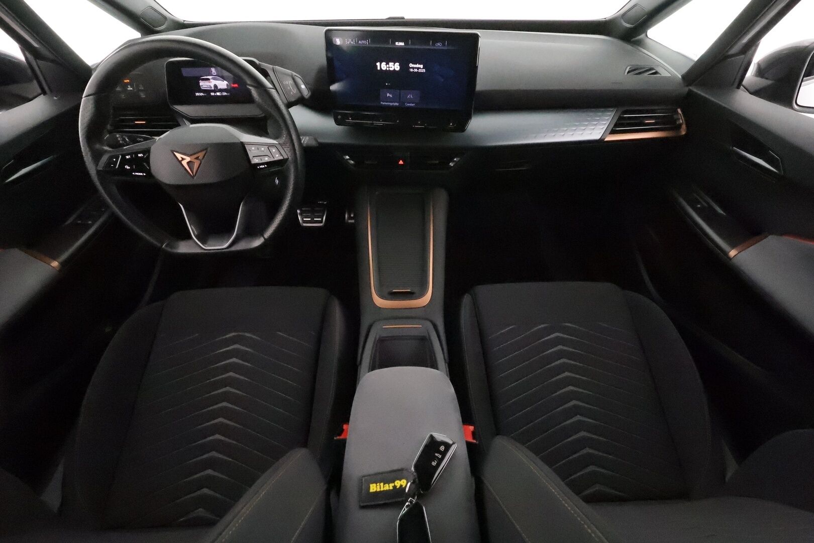 CUPRA BORN 2022 150 kW ** Lämpöpumppu / Adapt.Vakkari / P.Kamera / LED-valot / Navi / Kaistavahti / KeylessGO ** - Akku kuntotarkastettu / Kahdet Renkaat
