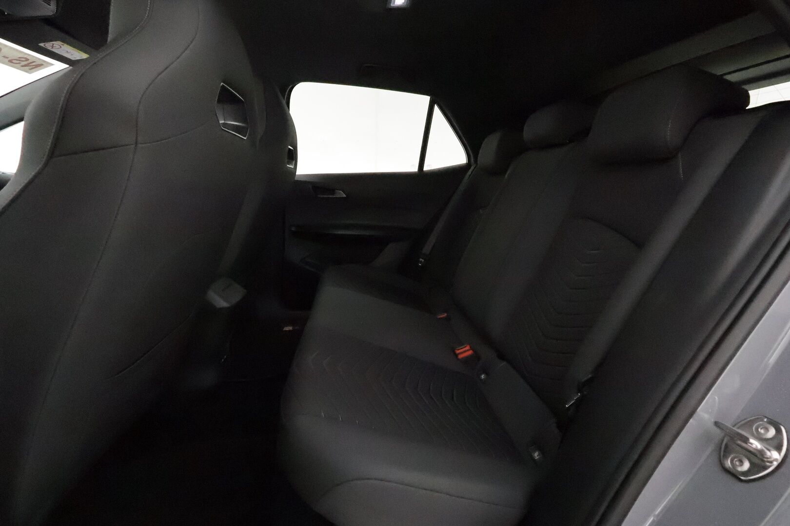 CUPRA BORN 2022 150 kW ** Lämpöpumppu / Adapt.Vakkari / P.Kamera / LED-valot / Navi / Kaistavahti / KeylessGO ** - Akku kuntotarkastettu / Kahdet Renkaat