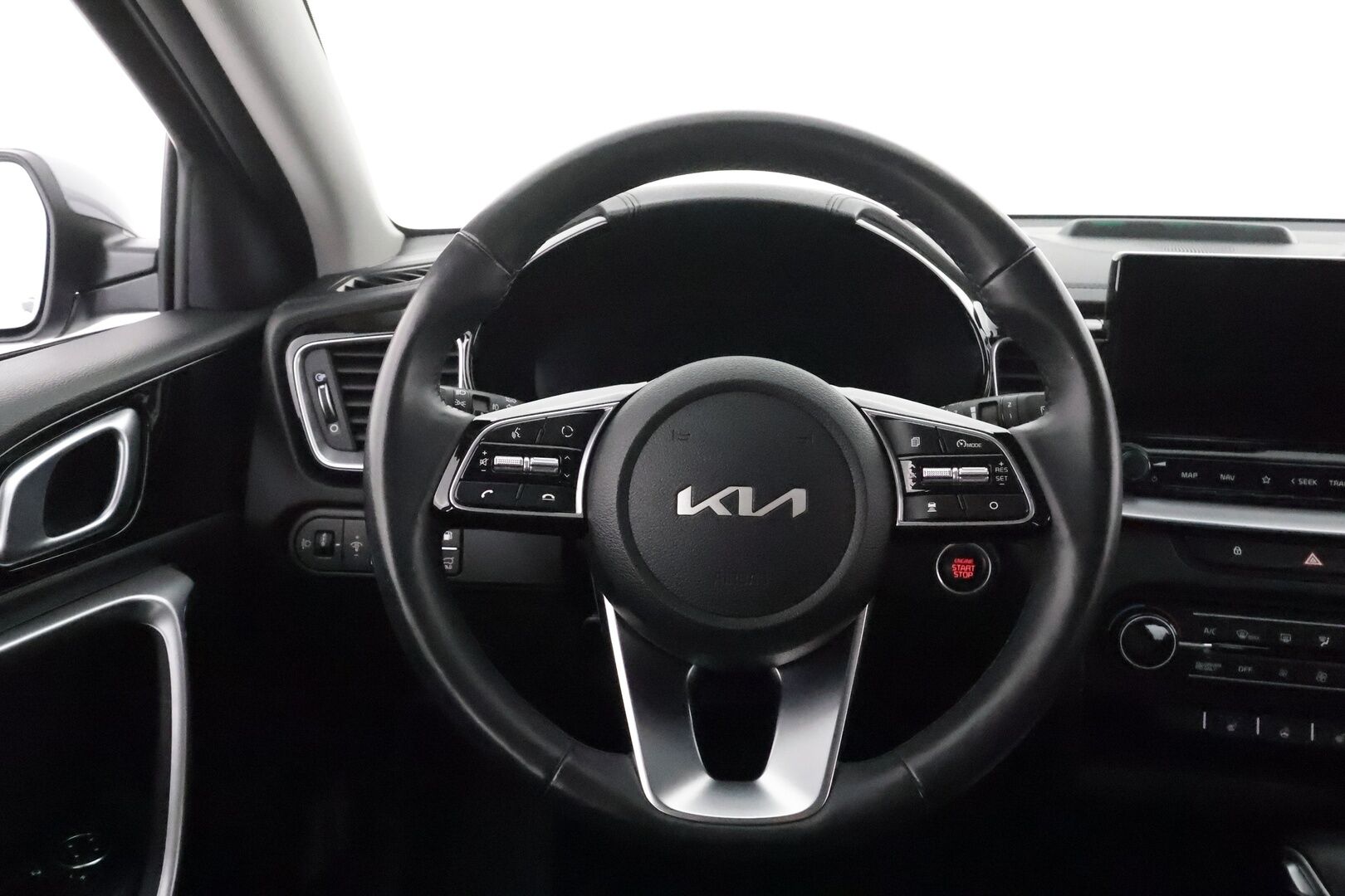KIA XCEED 2022 1,6 GDI Plug-In Hybrid Business Premium DCT **Adapt.vakkari / P.kamera / Digimittaristo / Puolinahat / KeylessGo**