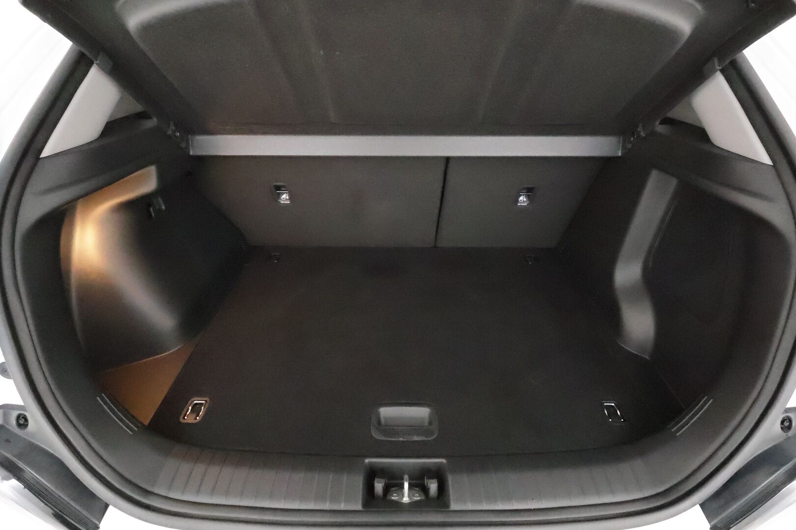 HYUNDAI KONA 2022 electric 64 kWh 204 hv Style **Lämpöpumppu / Krell Audio / Digimittaristo / P.kamera / KeylessGo**