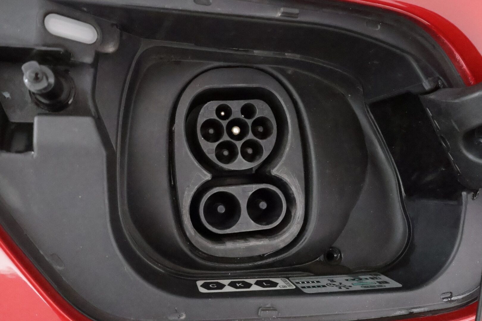 CUPRA BORN 2023 e-Boost 170kW ** HUD / Lämpöpumppu / Adapt.Vakkari / P.Kamera / LED-valot / Hierovat Sporttipenkit / Navi ** - Akku kuntotarkastettu / Kahdet Renkaat 