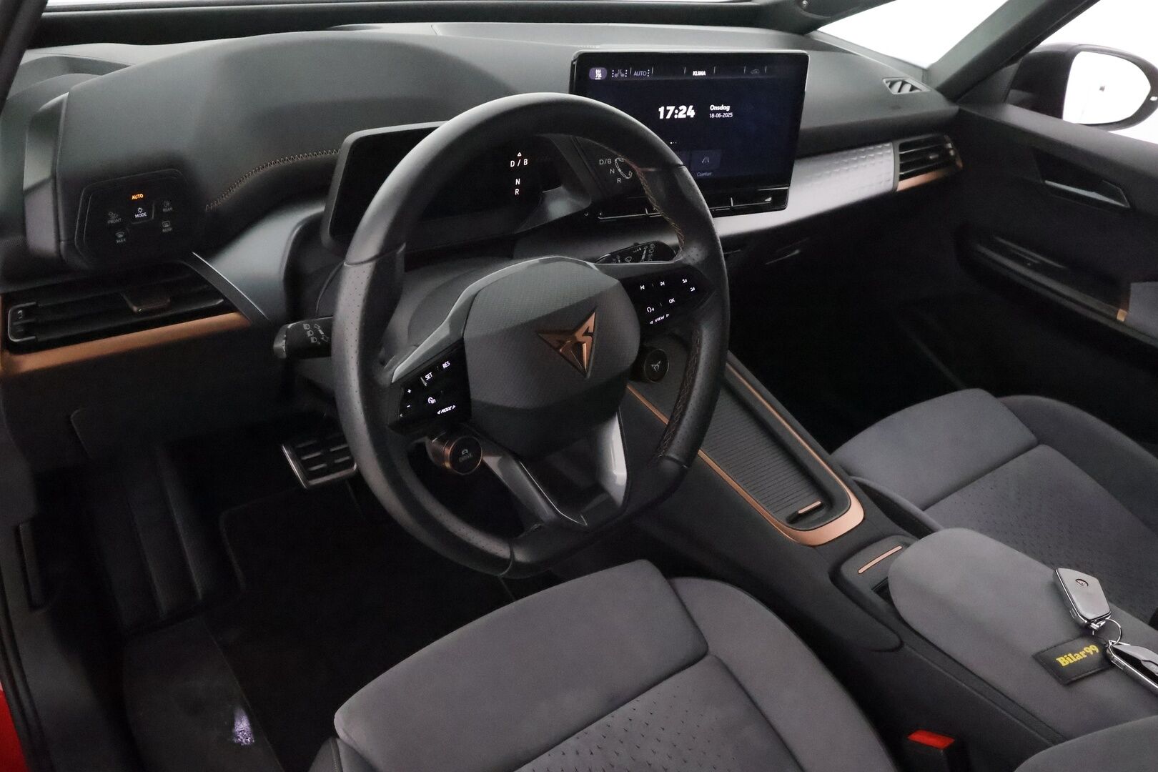 CUPRA BORN 2023 e-Boost 170kW ** HUD / Lämpöpumppu / Adapt.Vakkari / P.Kamera / LED-valot / Hierovat Sporttipenkit / Navi ** - Akku kuntotarkastettu / Kahdet Renkaat 