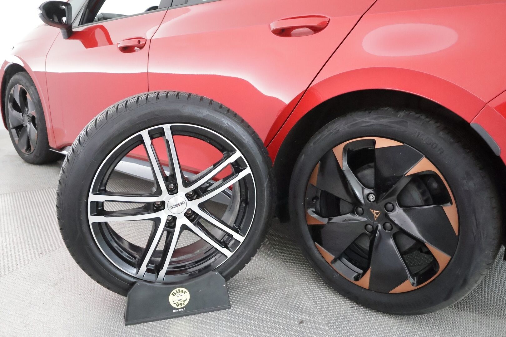 CUPRA BORN 2023 e-Boost 170kW ** HUD / Lämpöpumppu / Adapt.Vakkari / P.Kamera / LED-valot / Hierovat Sporttipenkit / Navi ** - Akku kuntotarkastettu / Kahdet Renkaat 
