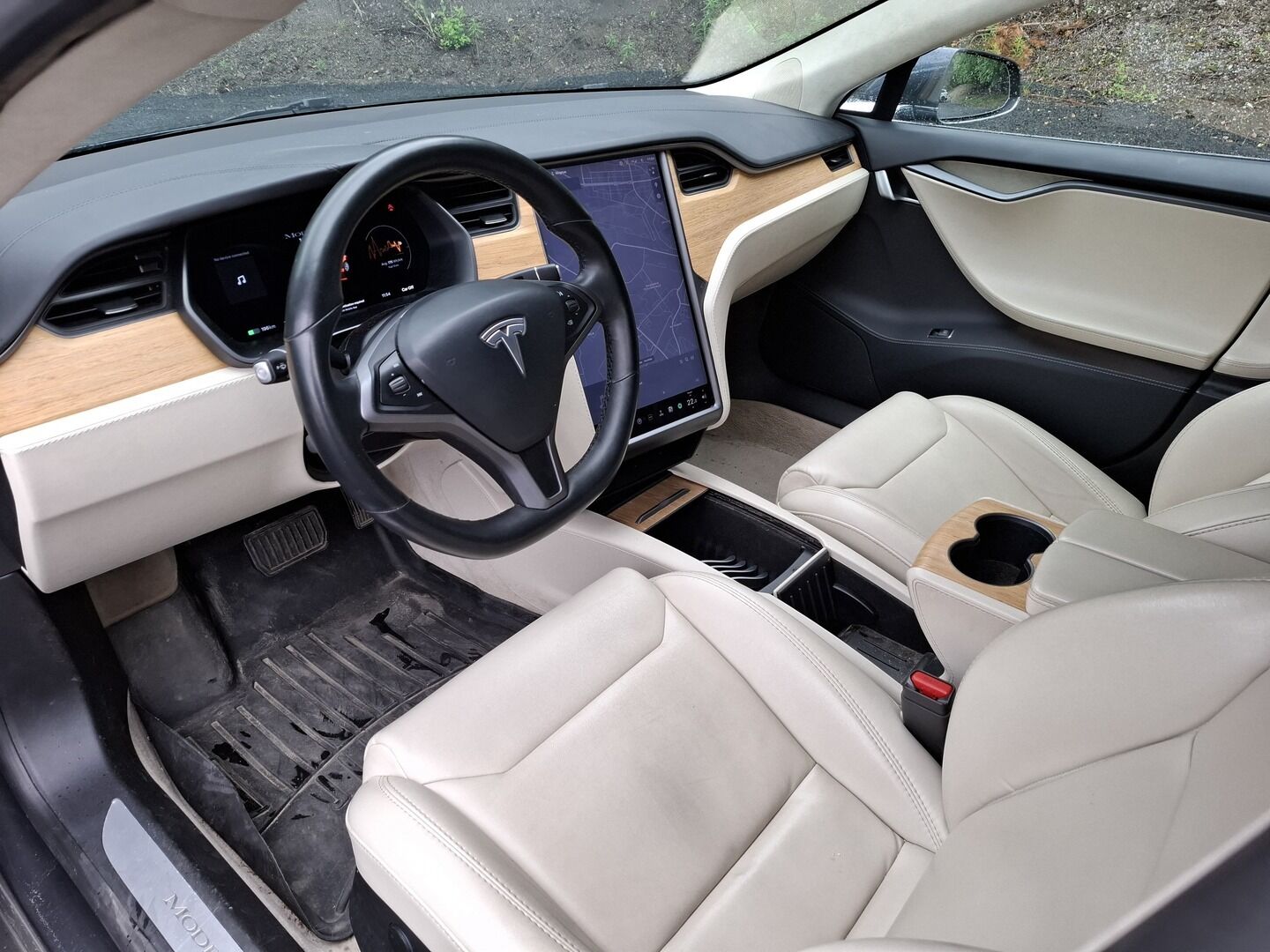 TESLA MODEL S 2019 100D AWD ** Facelift / Ilma-alusta / Lasikatto / Vaalea nahkasisusta / TULOSSA - 3,99 % KORKOTARJOUS TÄHÄN AUTOON - 