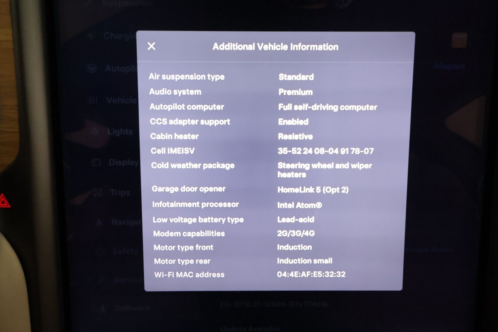 TESLA MODEL S 2019 100D AWD **Lasikatto / P.kamera / LED-valot / Ilma-alusta / Nahkaverhoilu / Navi / Kaistavahti / KeylessGO** - 3,99 % KORKOTARJOUS TÄHÄN AUTOON - 2x Latauskaapelit / Kahdet Renkaat