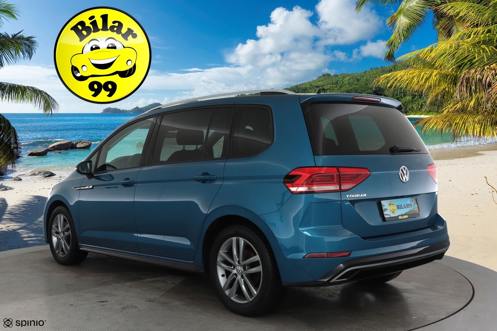 VOLKSWAGEN TOURAN 2019 R-Line 1,5 TSI EVO 110 kW DSG 7-Paik **Webasto / Koukku / Adapt.Vakkari / LED-valot / P.Kamera** - 3,99 % KORKOTARJOUS TÄHÄN AUTOON - Kahdet Renkaat