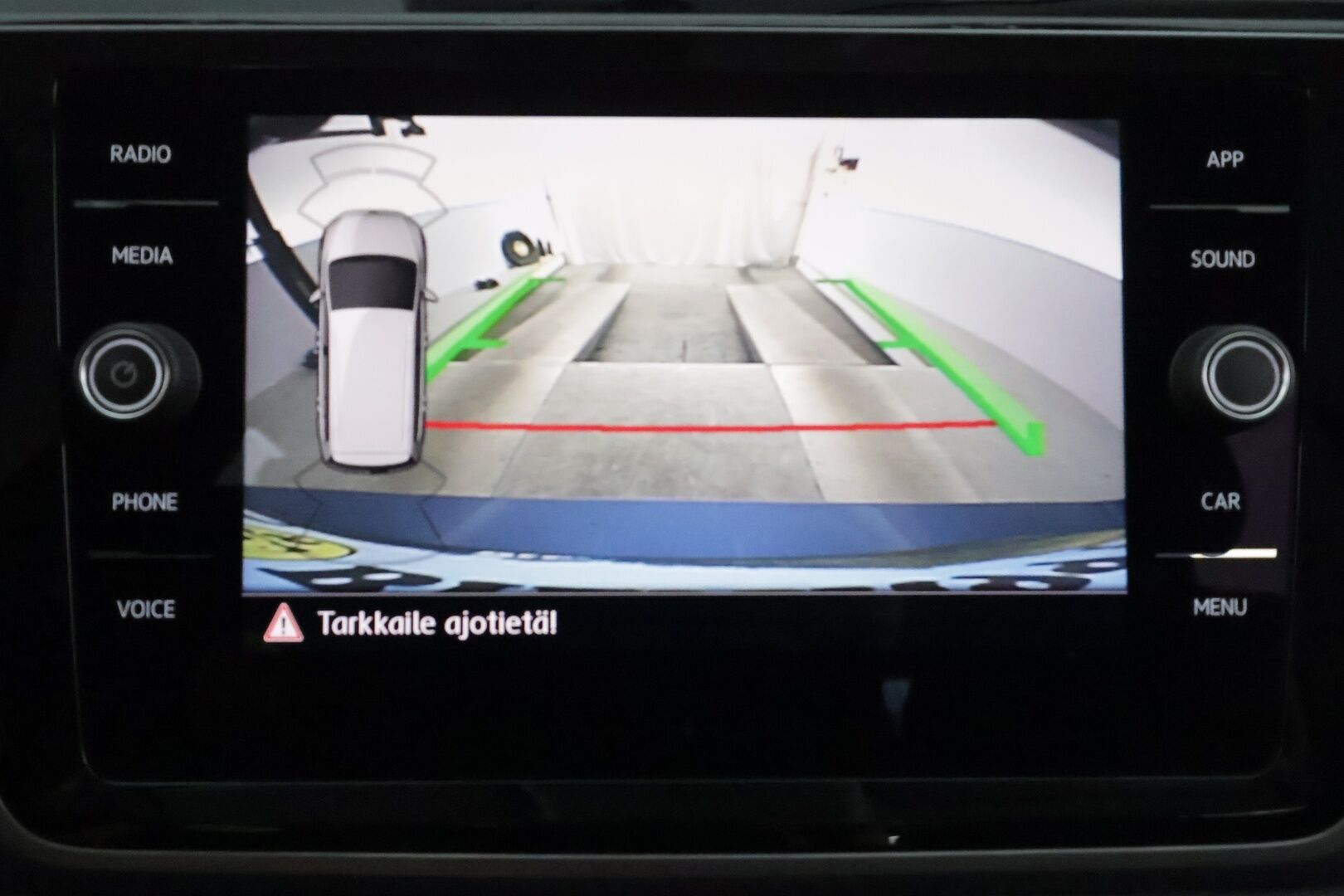 VOLKSWAGEN TOURAN 2019 R-Line 1,5 TSI EVO 110 kW DSG 7-Paik **Webasto / Koukku / Adapt.Vakkari / LED-valot / P.Kamera** - 3,99 % KORKOTARJOUS TÄHÄN AUTOON - Kahdet Renkaat