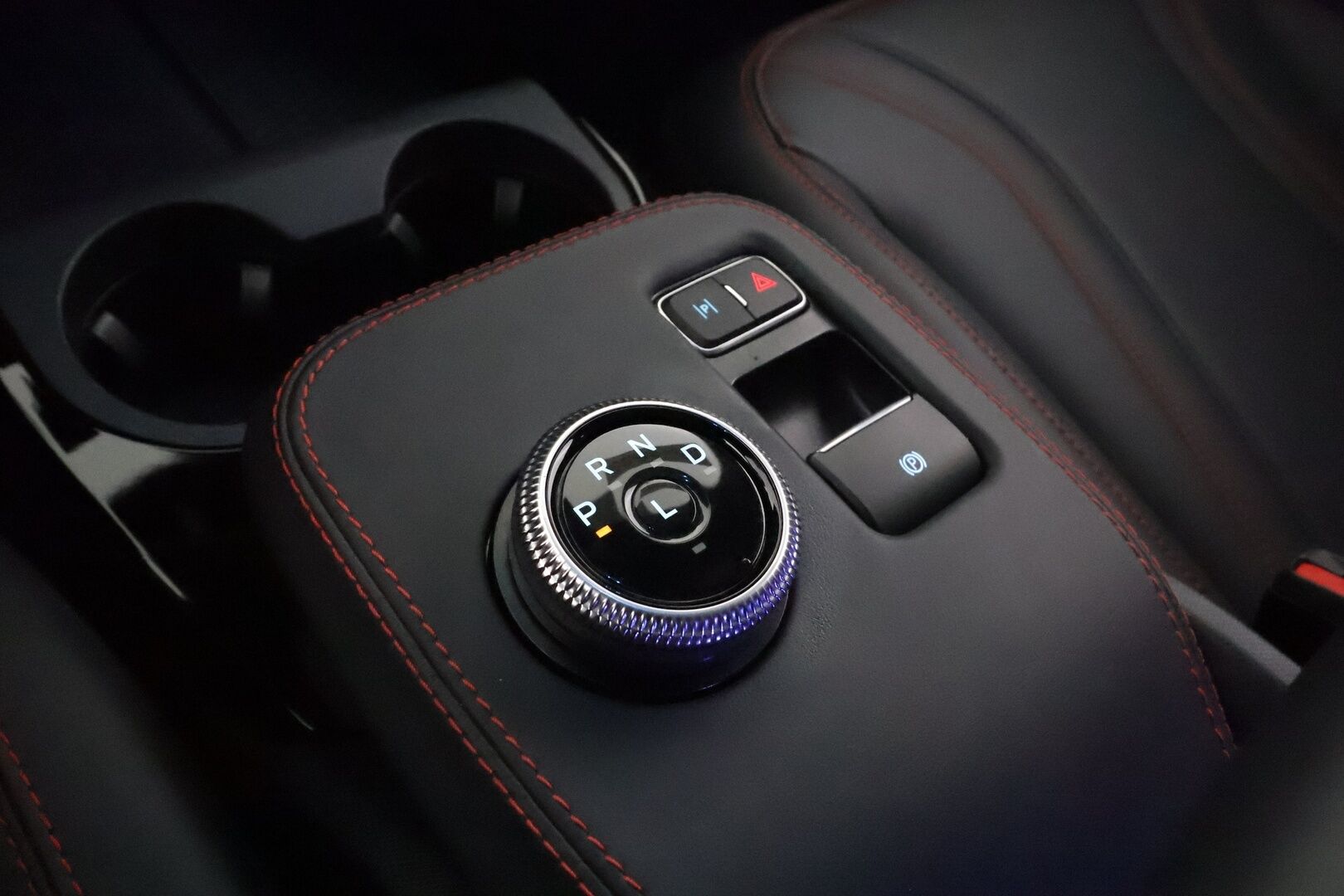 FORD MUSTANG MACH-E 2021 AWD *Lasikatto / Bang&Olufsen / ACC / LED-valot / 360° / Muistipenkki / Navi / Kaistavahti / Keyless* - 3,99 % KORKOTARJOUS TÄHÄN AUTOON - Akku kuntotarkastettu / ALV / Molemmat laturit / Merkkihuollettu / Seuraava huolto 2027
