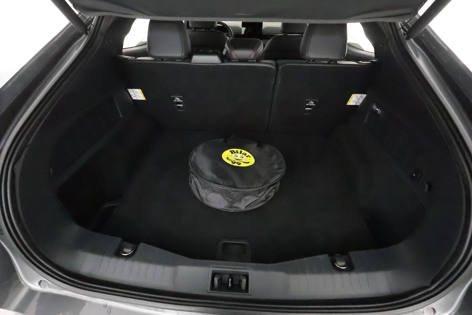 FORD MUSTANG MACH-E 2021 AWD *Lasikatto / Bang&Olufsen / ACC / LED-valot / 360° / Muistipenkki / Navi / Kaistavahti / Keyless* - 3,99 % KORKOTARJOUS TÄHÄN AUTOON - Akku kuntotarkastettu / ALV / Molemmat laturit / Merkkihuollettu / Seuraava huolto 2027
