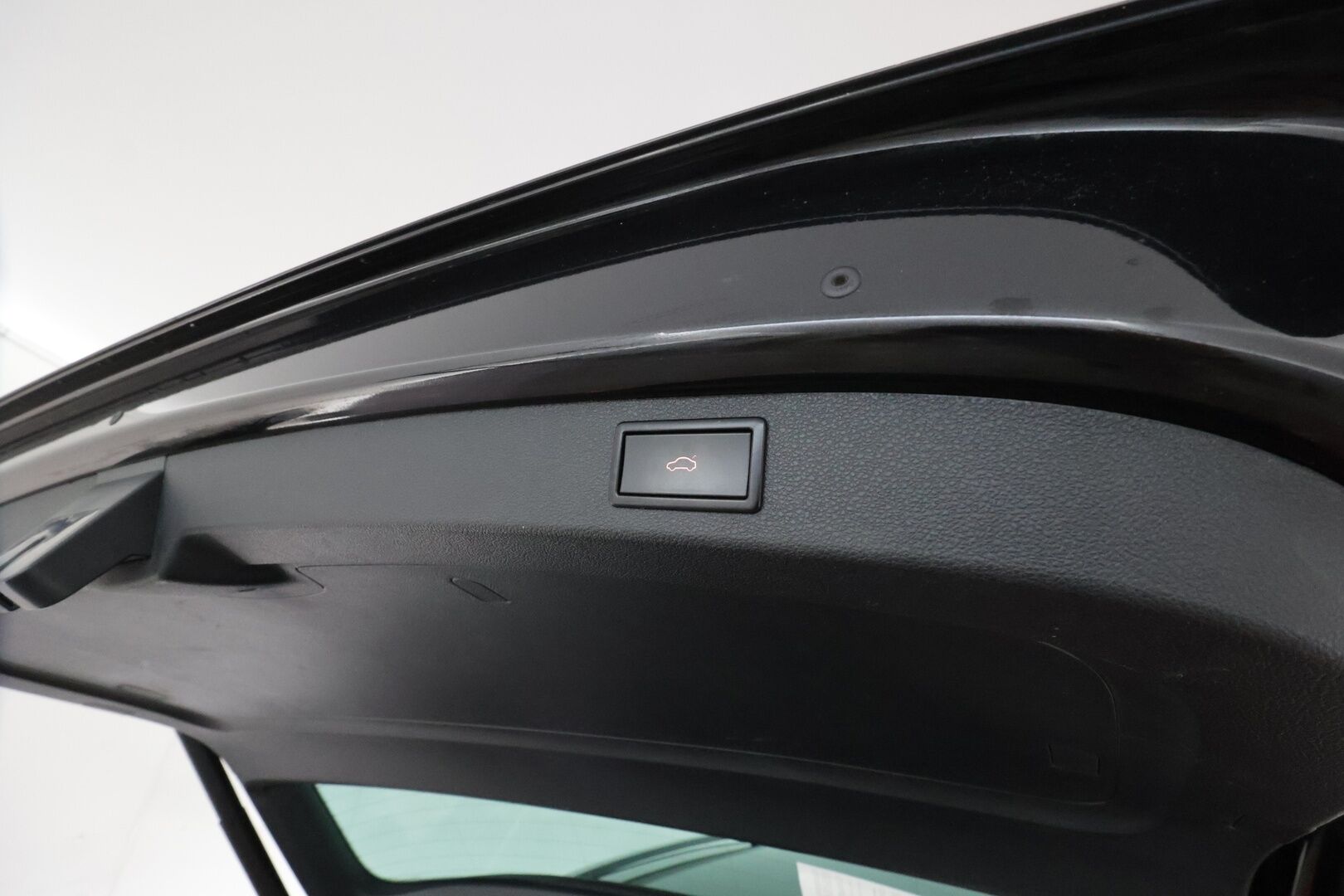 SKODA KODIAQ 2019 2,0 TSI 4x4 Scout DSG Autom. **Webasto / Canton / Koukku / P.kamera / Adapt.vakkari / KeylessGo** - 3,99 % KORKOTARJOUS TÄHÄN AUTOON - Merkkihuollettu