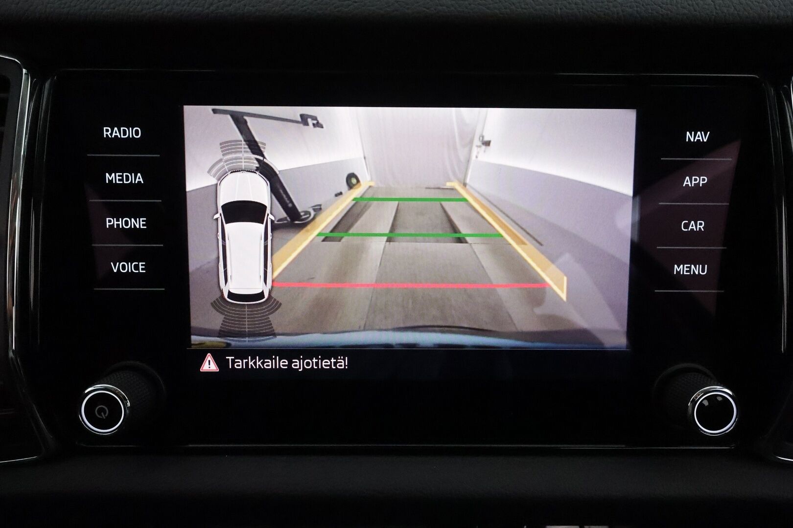 SKODA KODIAQ 2019 2,0 TSI 4x4 Scout DSG Autom. **Webasto / Canton / Koukku / P.kamera / Adapt.vakkari / KeylessGo** - 3,99 % KORKOTARJOUS TÄHÄN AUTOON - Merkkihuollettu