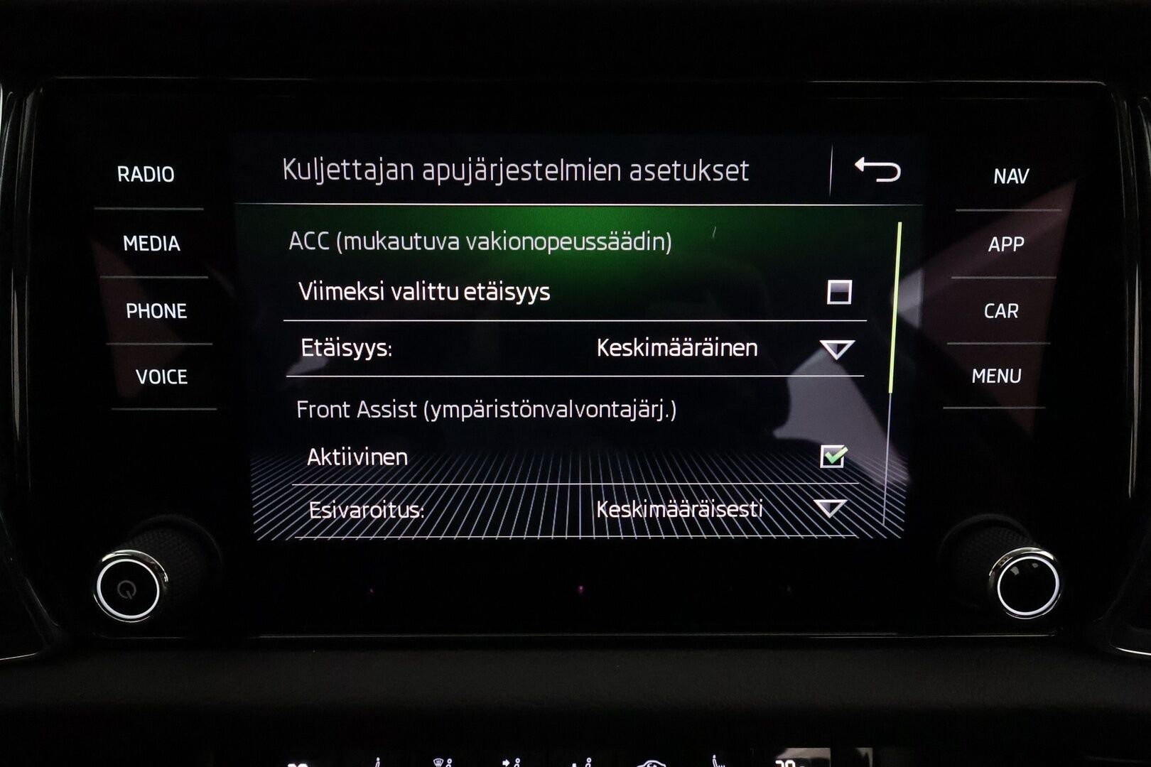 SKODA KODIAQ 2019 2,0 TSI 4x4 Scout DSG Autom. **Webasto / Canton / Koukku / P.kamera / Adapt.vakkari / KeylessGo** - 3,99 % KORKOTARJOUS TÄHÄN AUTOON - Merkkihuollettu