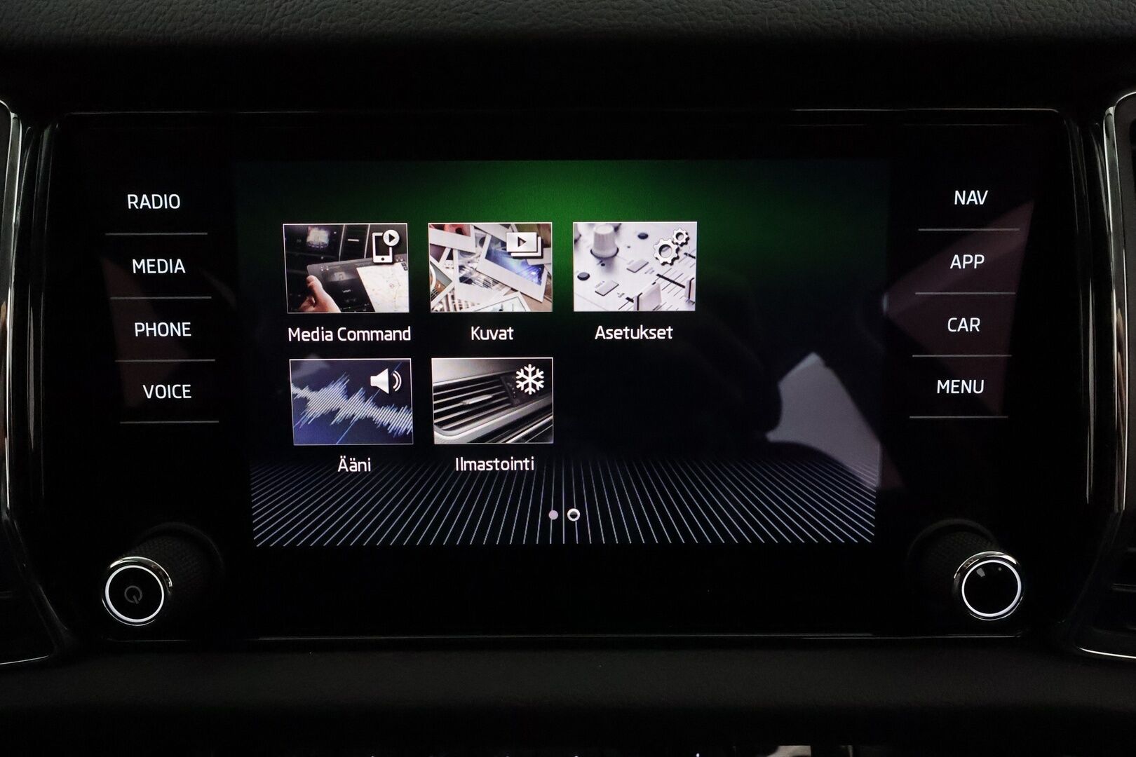 SKODA KODIAQ 2019 2,0 TSI 4x4 Scout DSG Autom. **Webasto / Canton / Koukku / P.kamera / Adapt.vakkari / KeylessGo** - 3,99 % KORKOTARJOUS TÄHÄN AUTOON - Merkkihuollettu