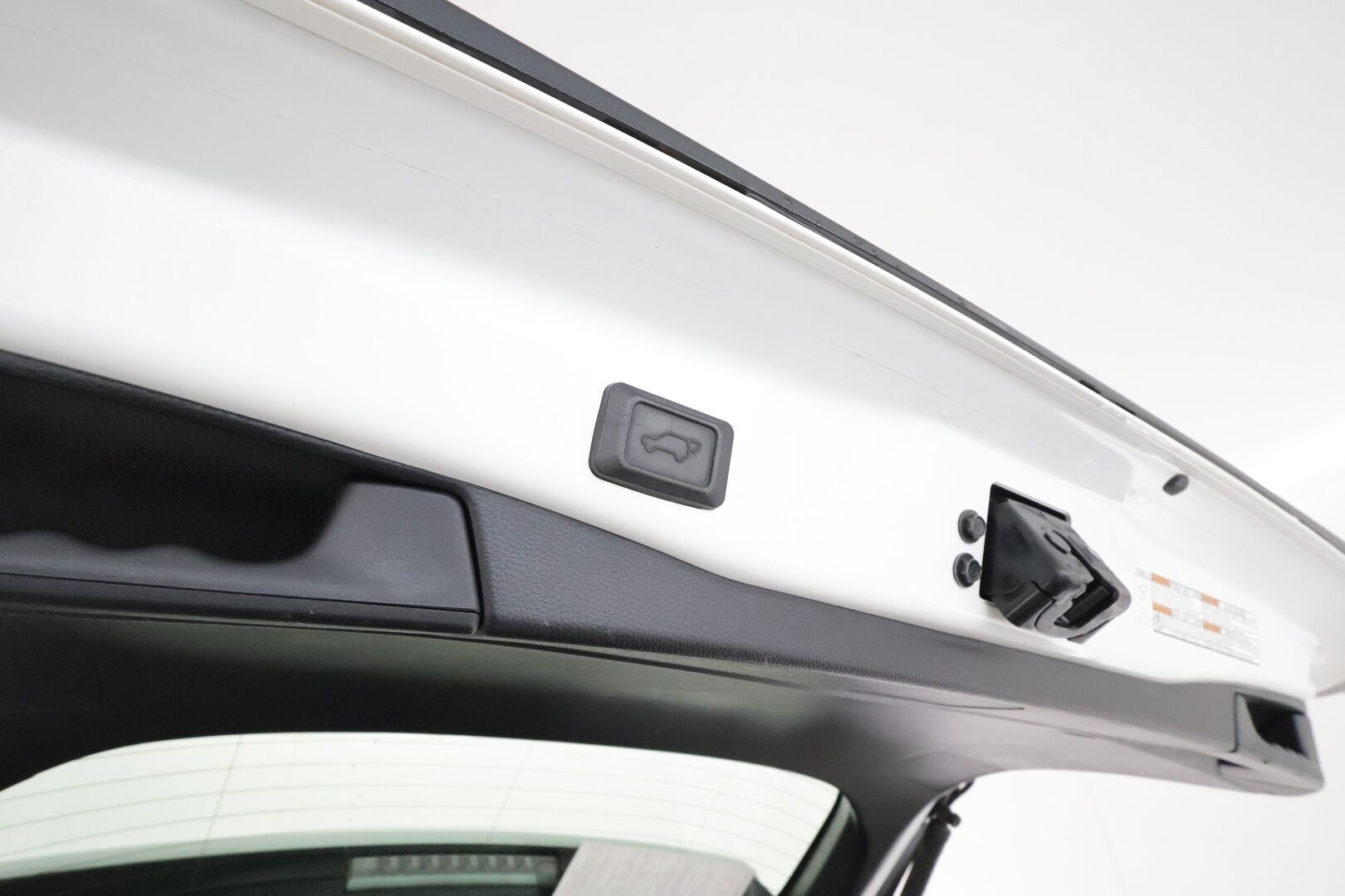 TOYOTA RAV4 PLUG-IN 2022 Hybrid 2,5 AWD-i Active **Adapt.Vakkari / P.kamera / LED-valot / Sisätilanlämmitin / Koukku / Kaistavahti / KeylessGO** - 3,99 % KORKOTARJOUS TÄHÄN AUTOON - 2x Latauskaapelit / Kahdet Renkaat